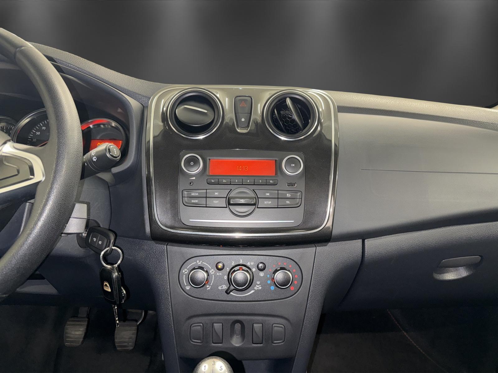 DACIA Sandero 1.0 Essential-image-10