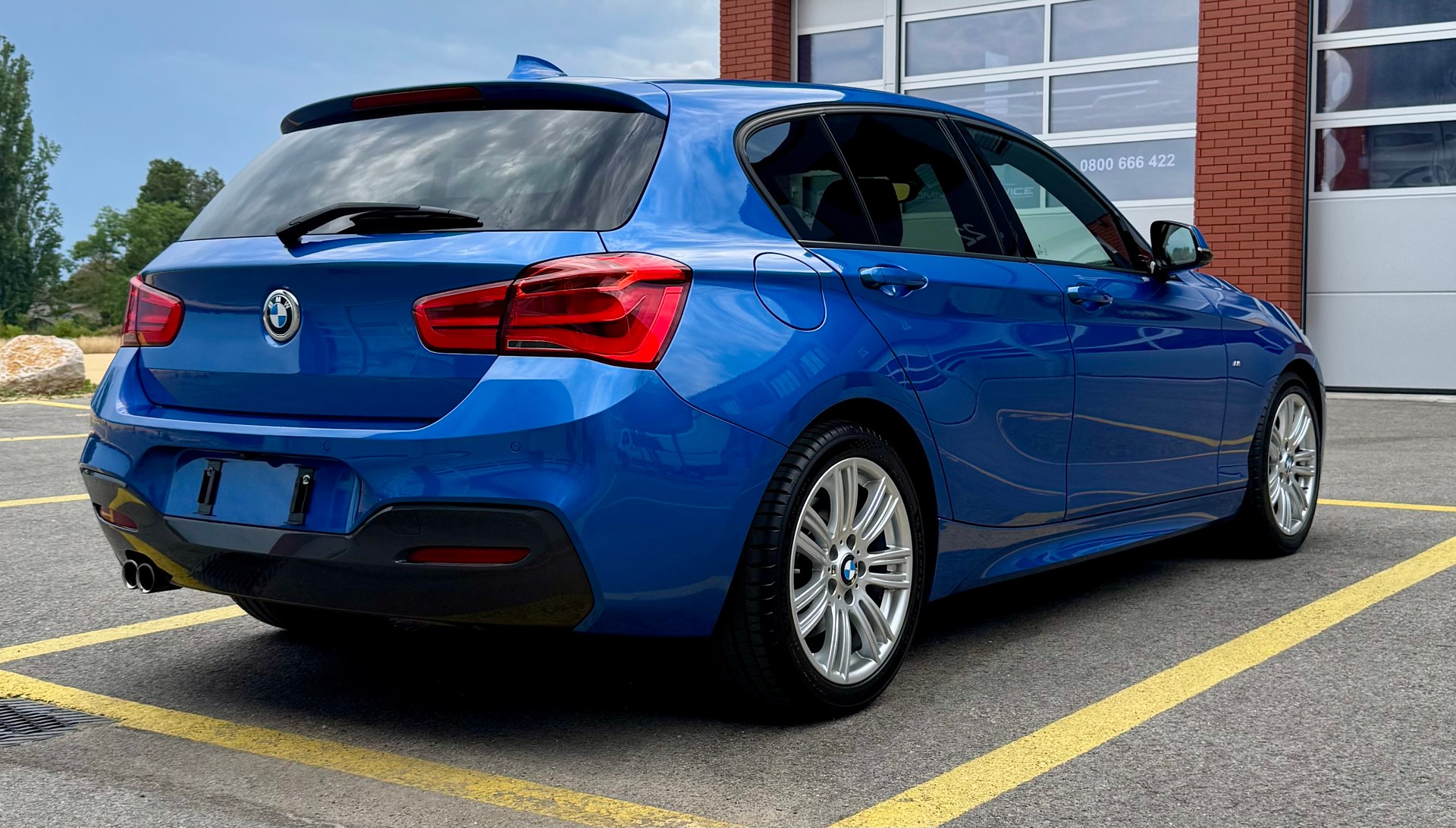 BMW 125i-image-1