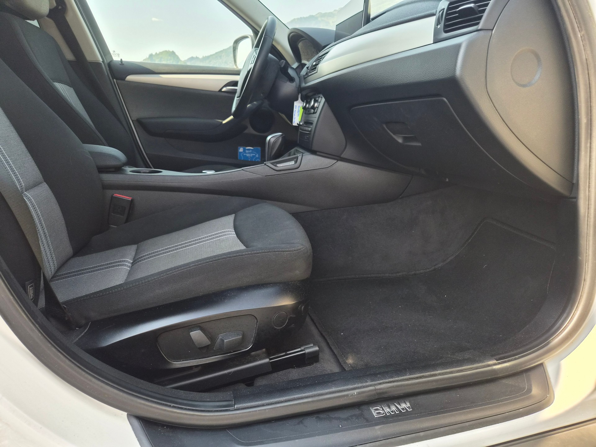 BMW X1 xDrive 23d Steptronic-image-11