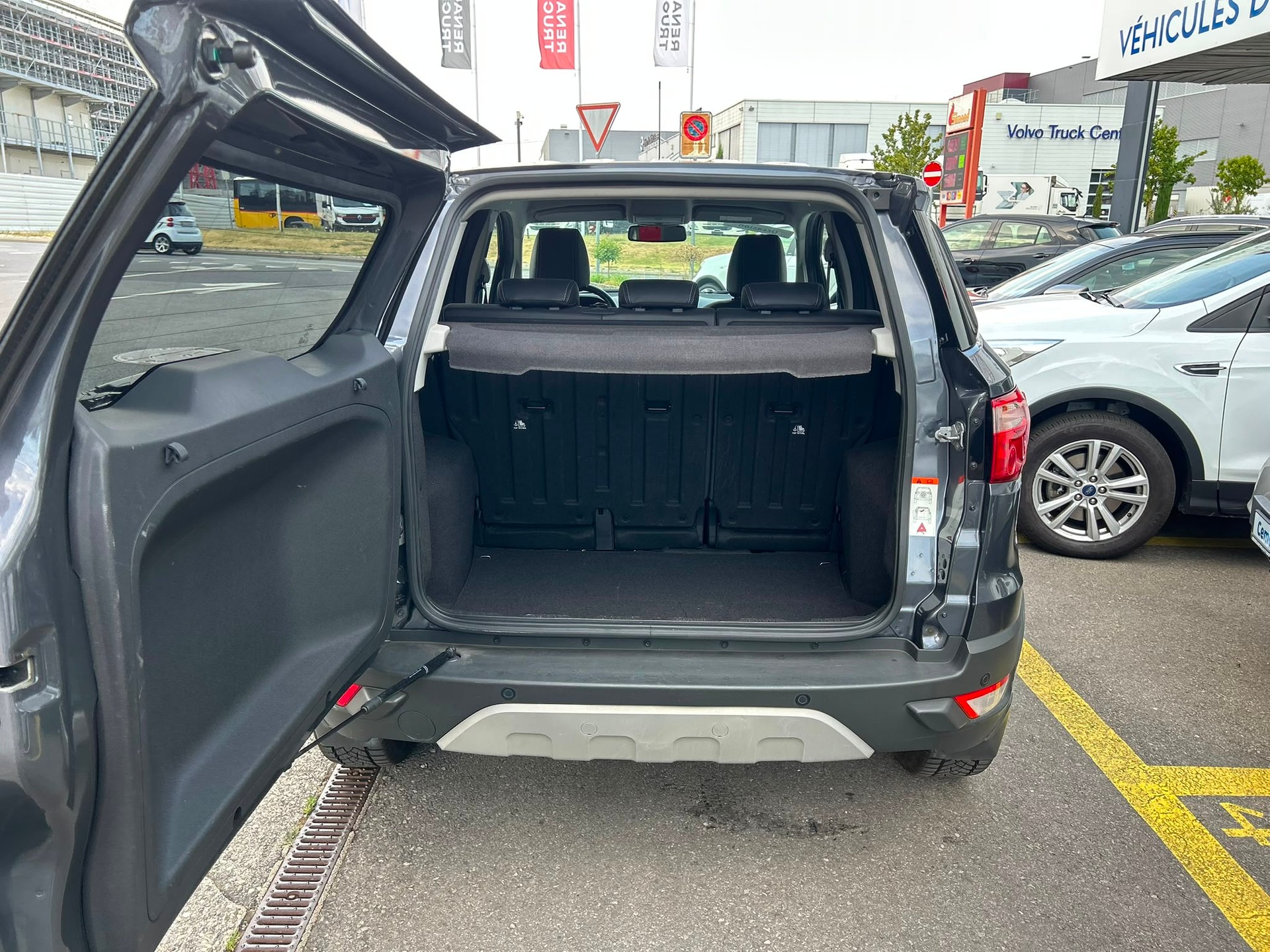 FORD EcoSport 1.0 SCTi Titanium-image-4