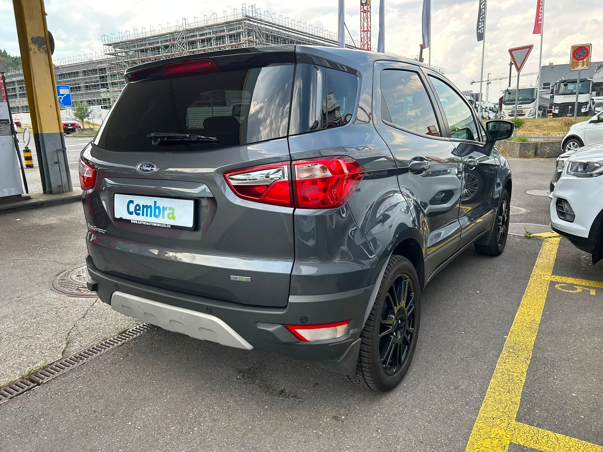 FORD EcoSport 1.0 SCTi Titanium-image-3