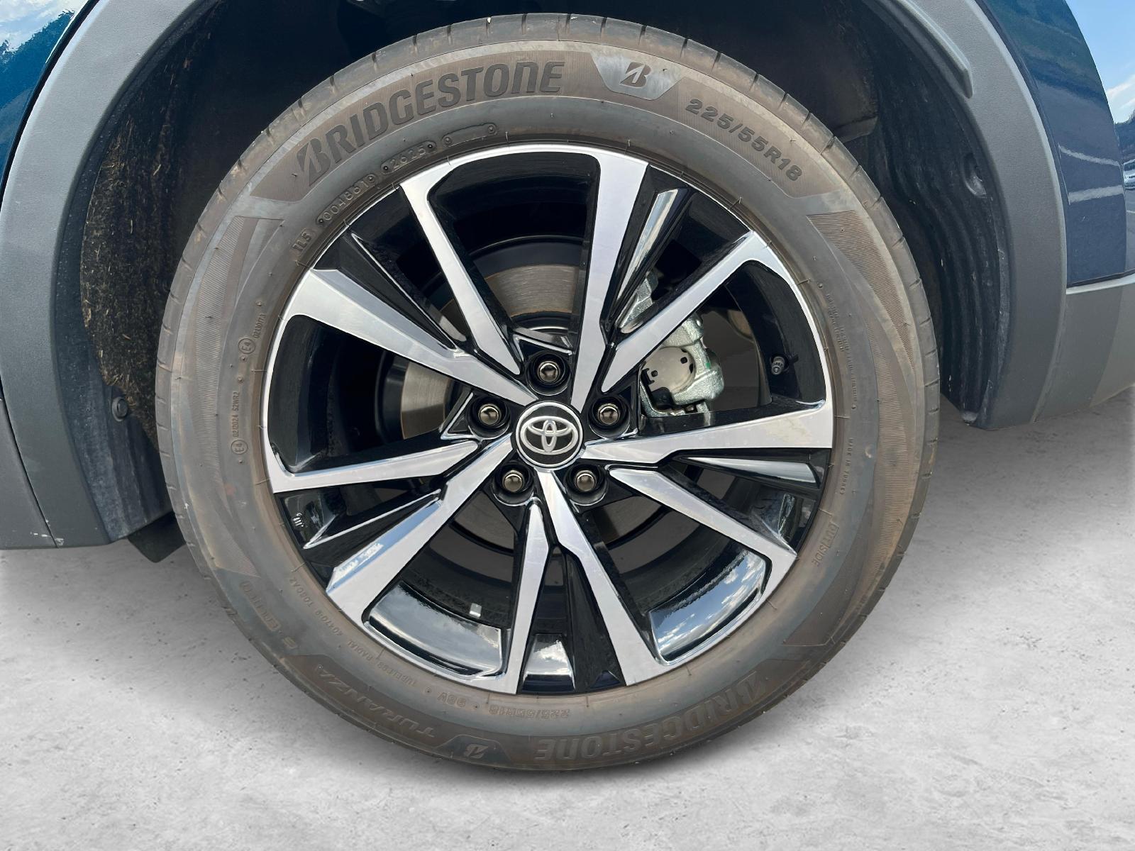 TOYOTA C-HR 2.0 PHEV Swiss Edition-image-16