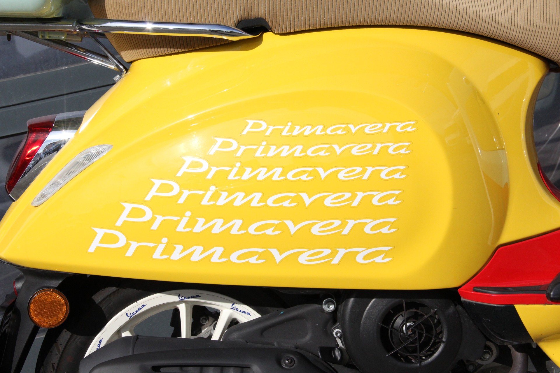 PIAGGIO Vespa 125 Primavera Wotherspoon-image-15