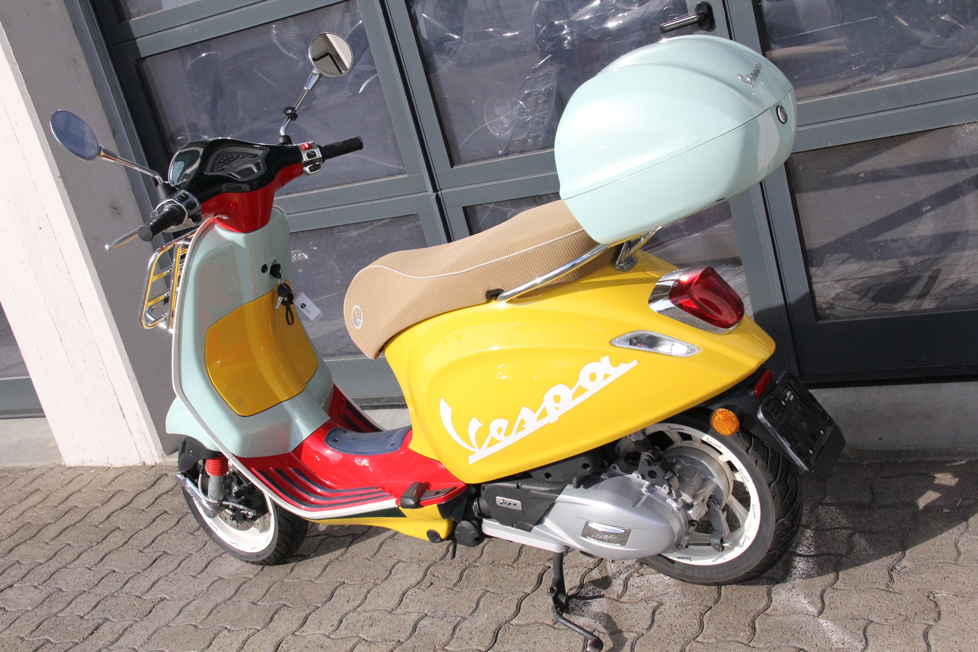 PIAGGIO Vespa 125 Primavera Wotherspoon-image-9