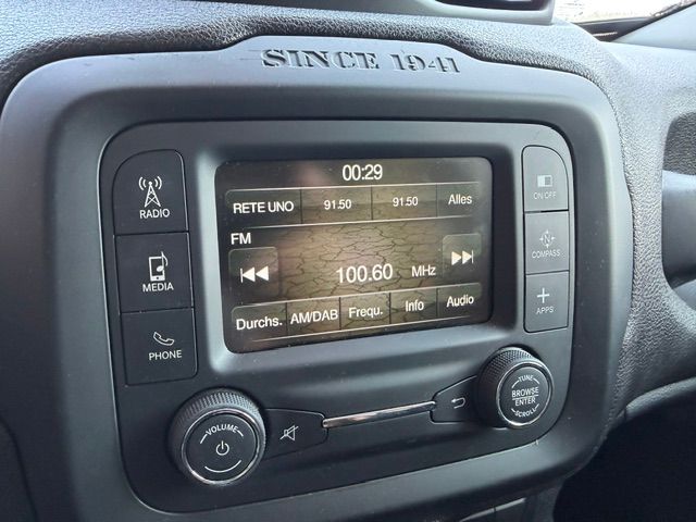 JEEP Renegade 1.4 Turbo Street Edition-image-6