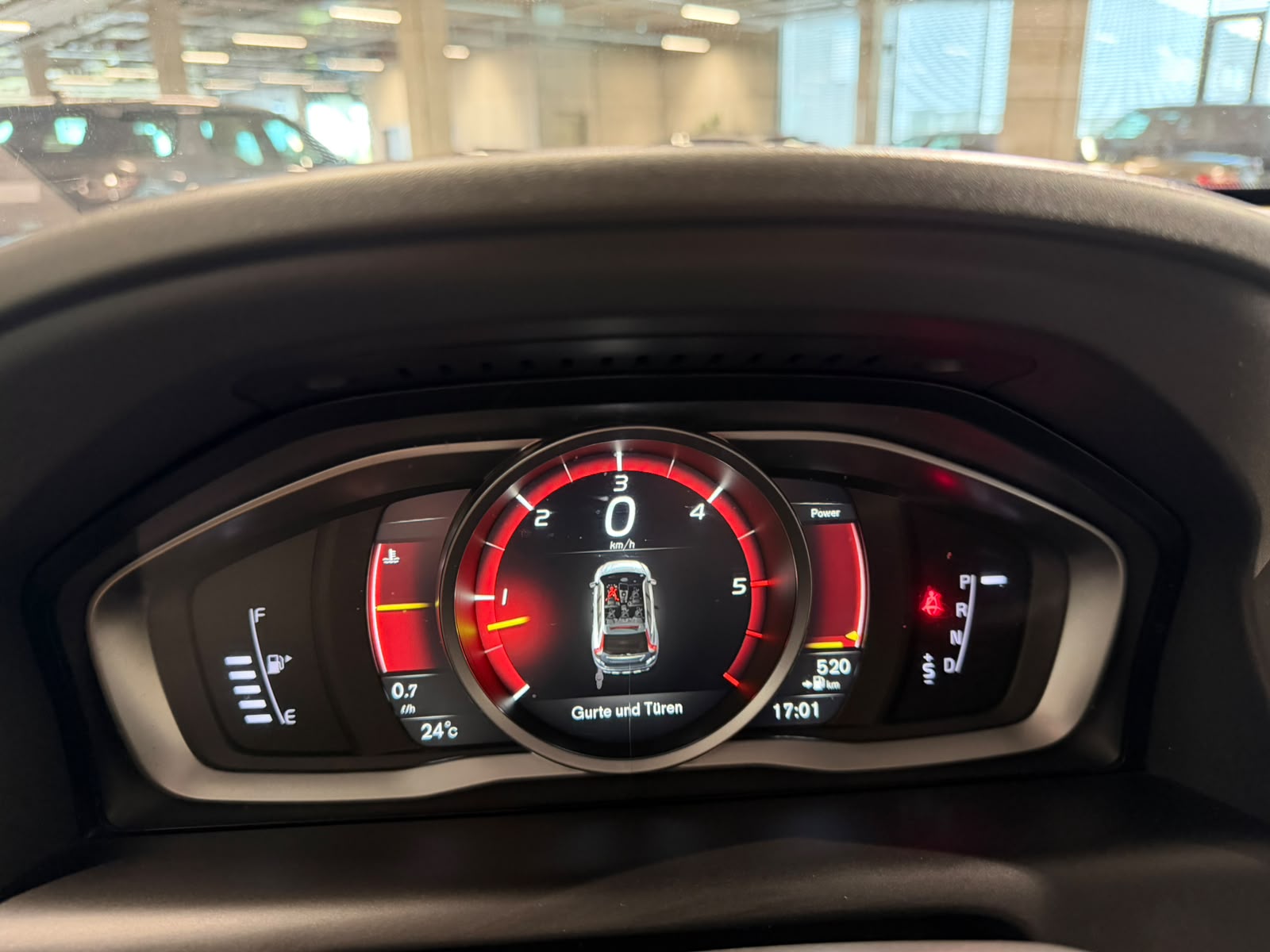 VOLVO XC60 D4 AWD Momentum Geartronic (CH)-image-24