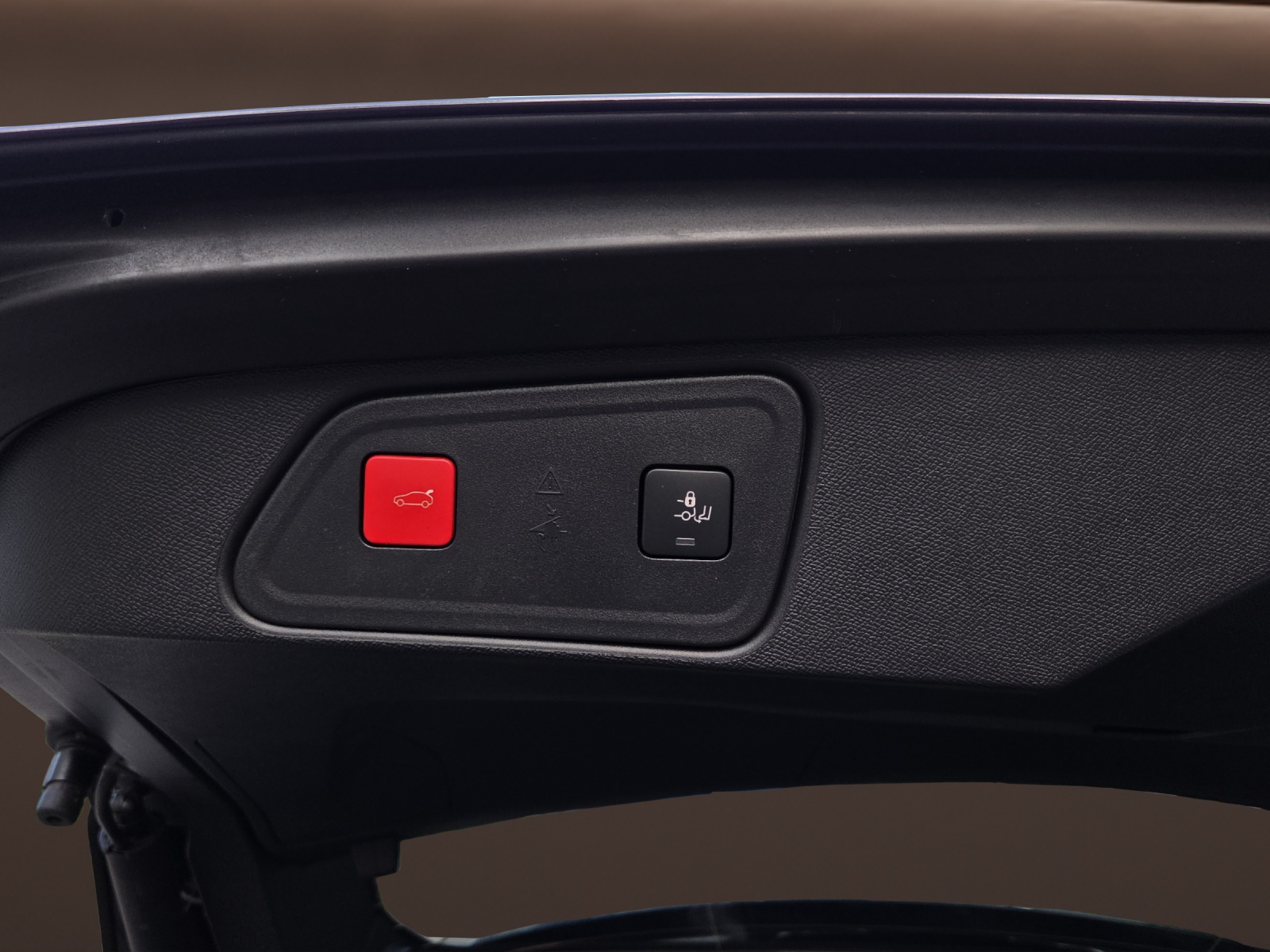 PEUGEOT 3008 GT 1.2 Automat-image-12