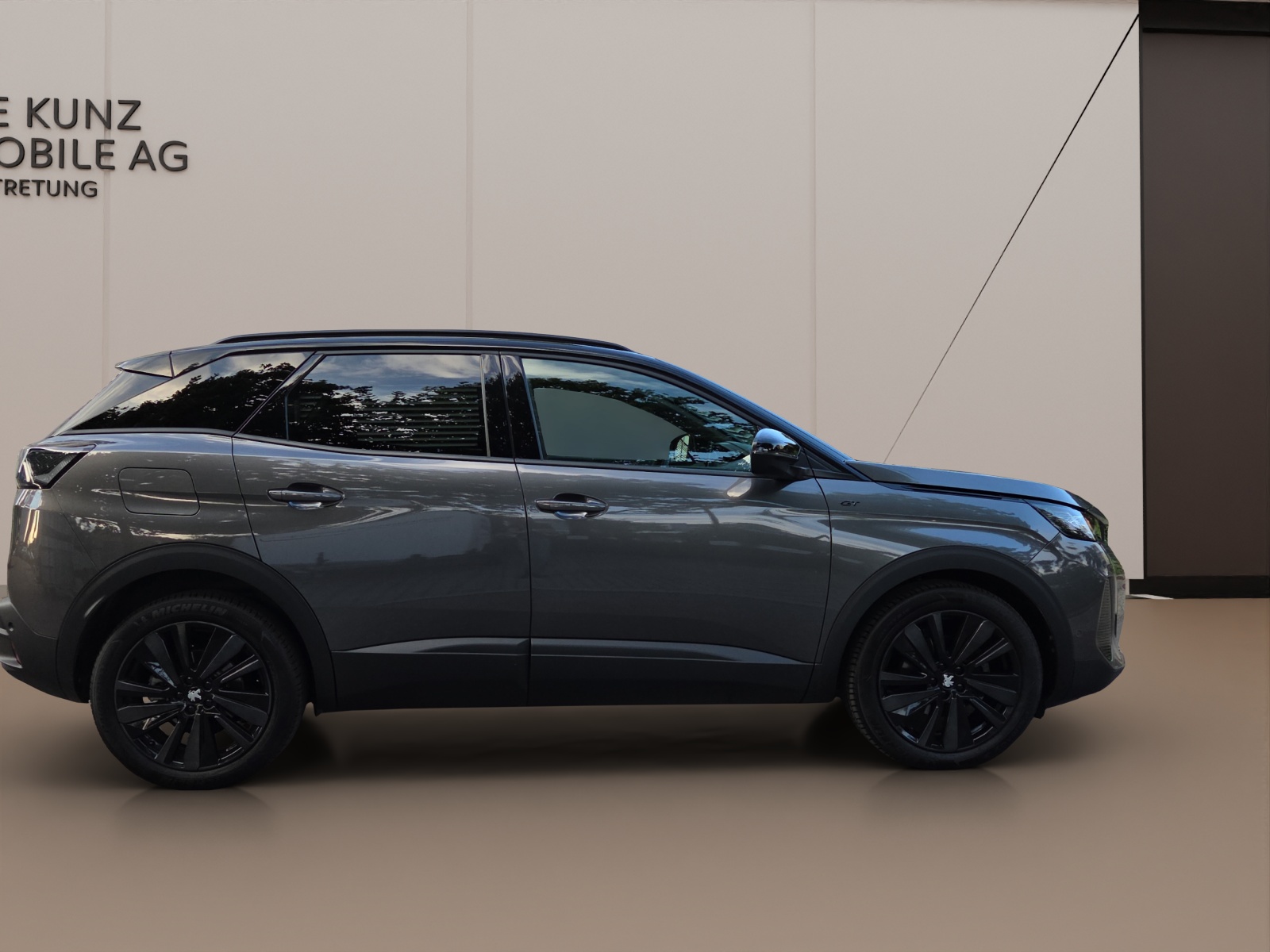 PEUGEOT 3008 GT 1.2 Automat-showroom-element-3