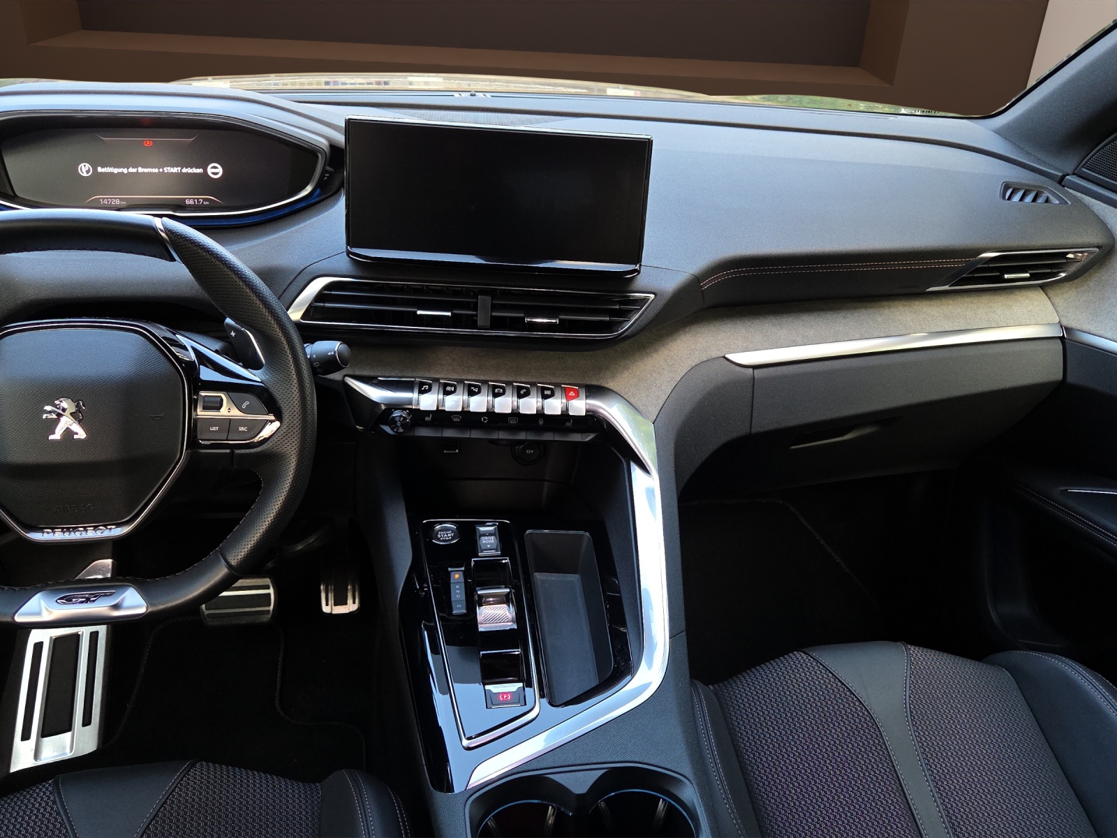 PEUGEOT 3008 GT 1.2 Automat-image-6