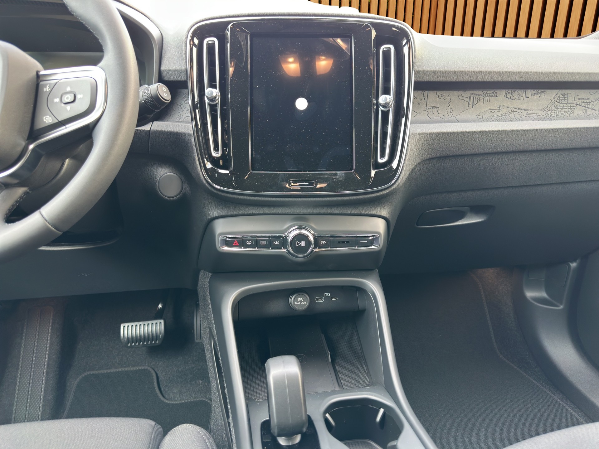 VOLVO EX40 Twin Plus AWD-image-12