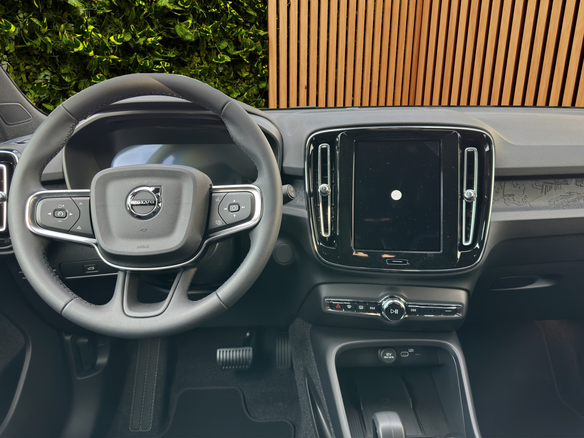 VOLVO EX40 Twin Plus AWD-image-9