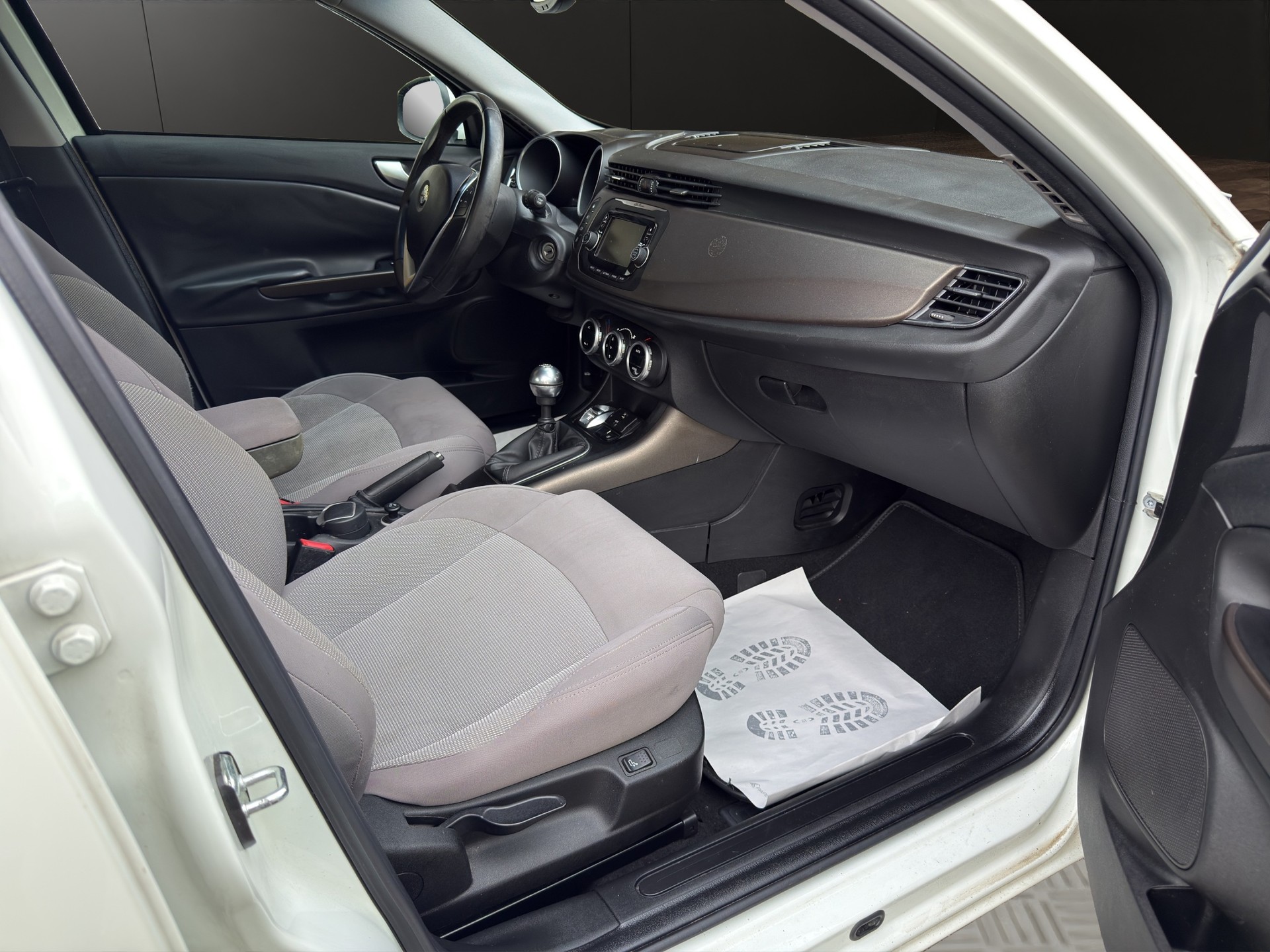 ALFA ROMEO Giulietta 1.4 MultiAir Distinctive-image-11