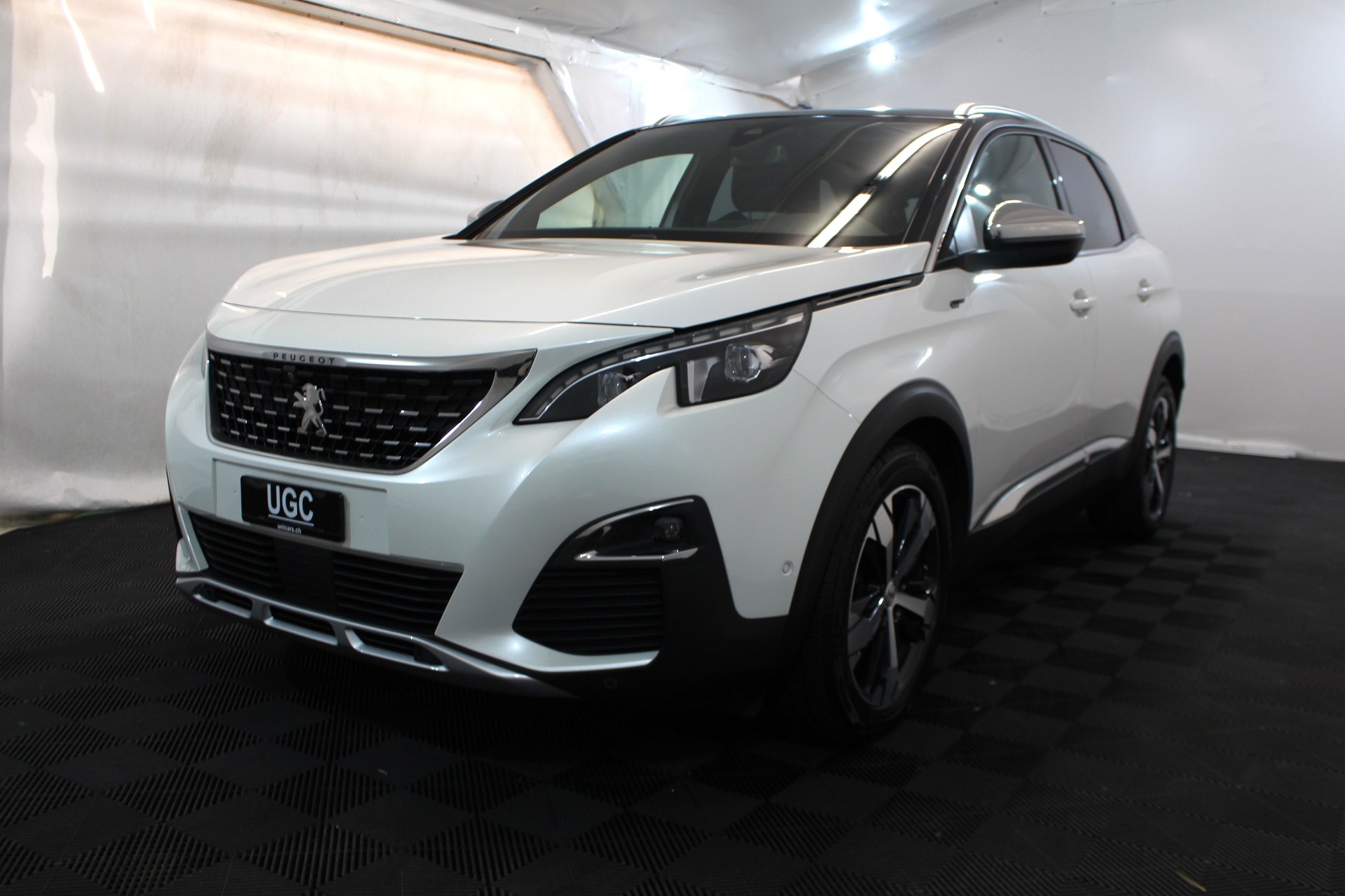 PEUGEOT 3008 2.0 BlueHDi 180 GT-showroom-element-2