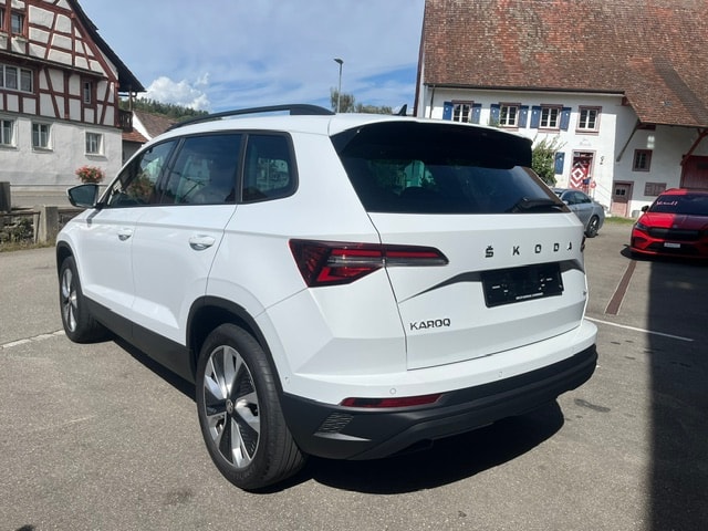 SKODA Karoq 2.0 TDI Style 4x4 DSG-showroom-element-3