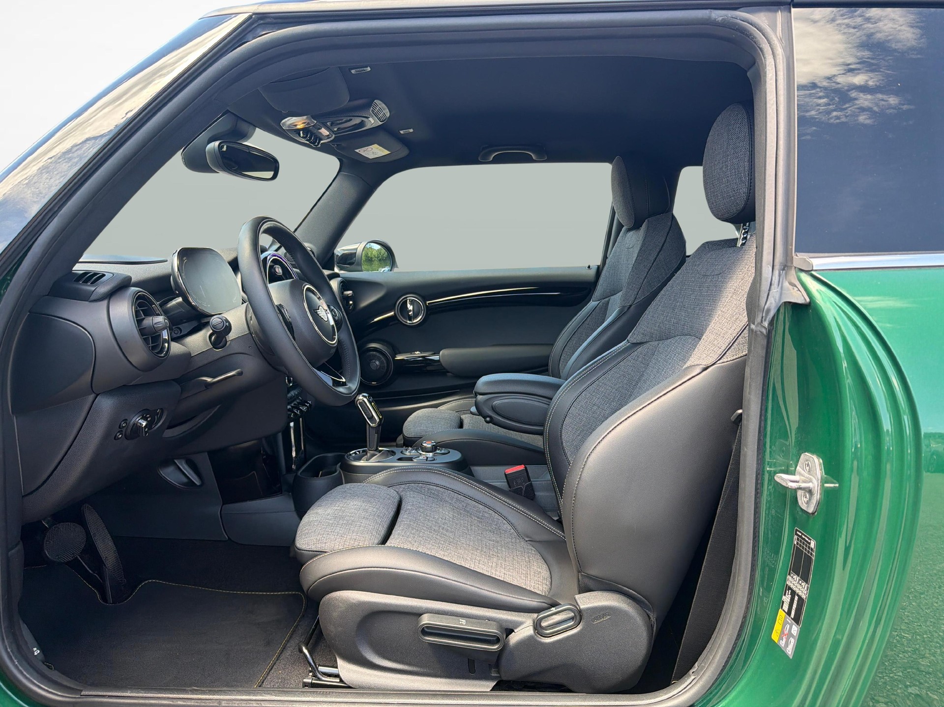 MINI F56 Cooper SE-image-11