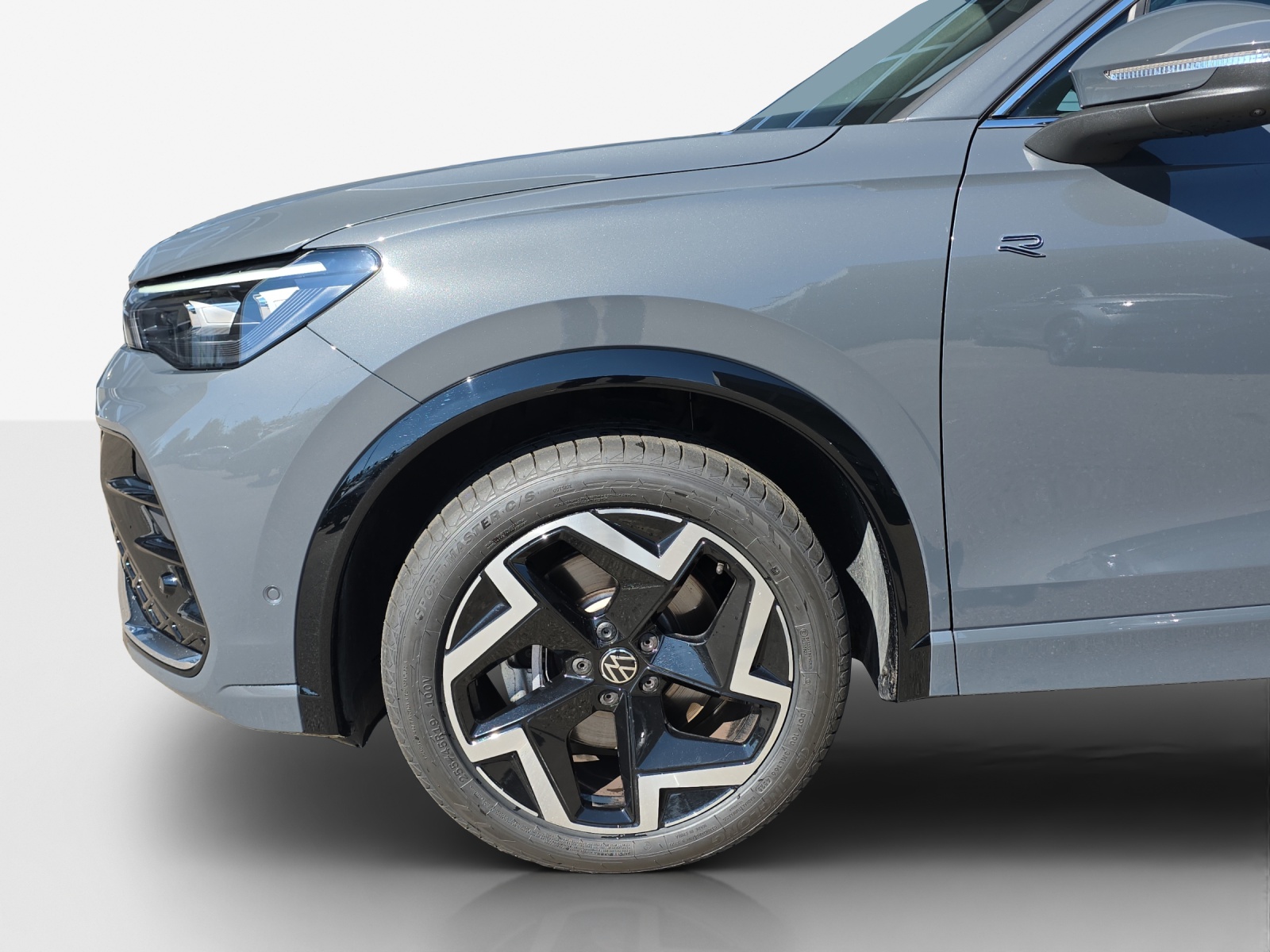 VW Tiguan 2.0 TSI DSG R-Line 4Motion-image-15
