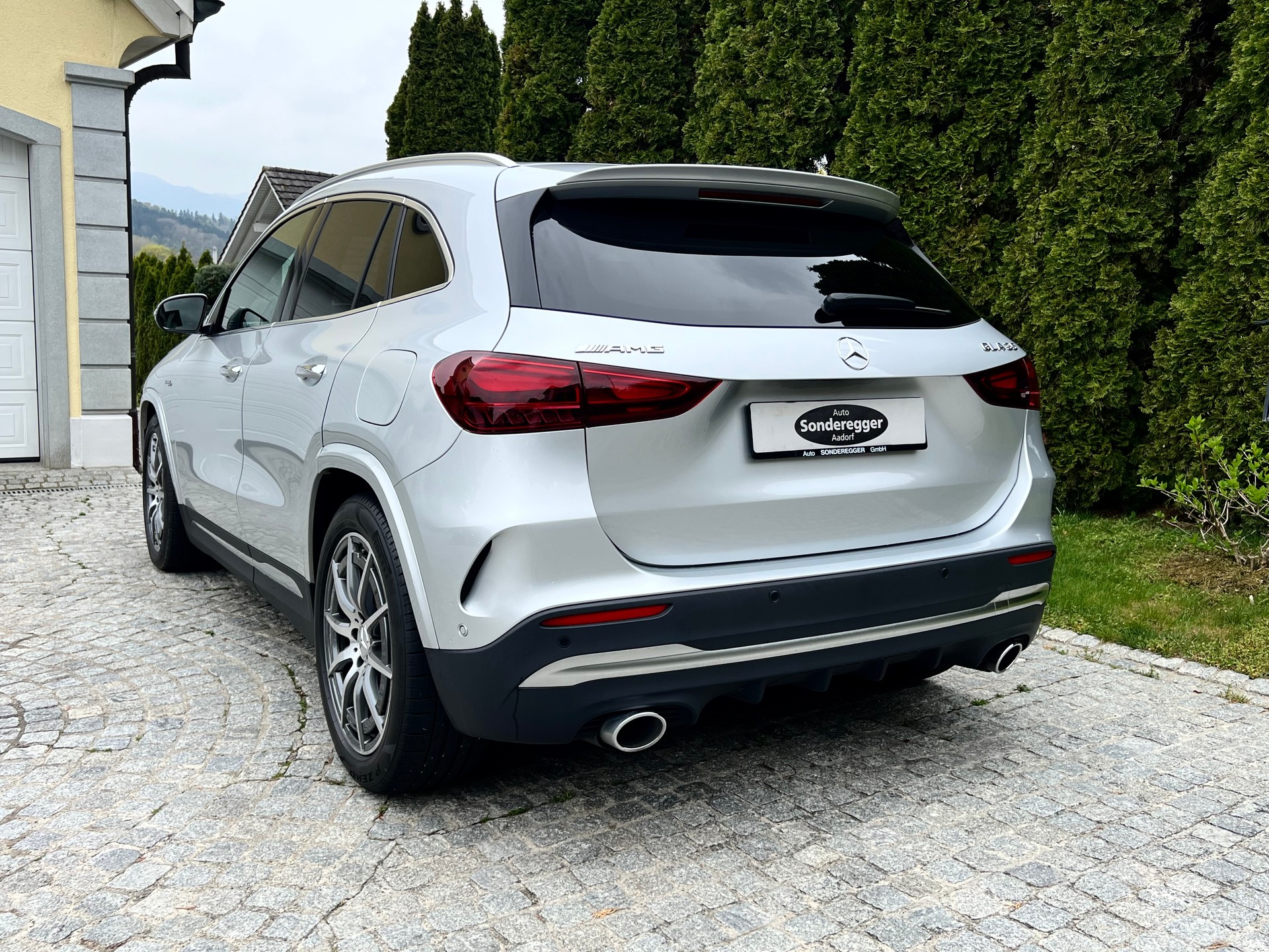 MERCEDES-BENZ GLA AMG 35 4Matic 8G-DCT-image-15