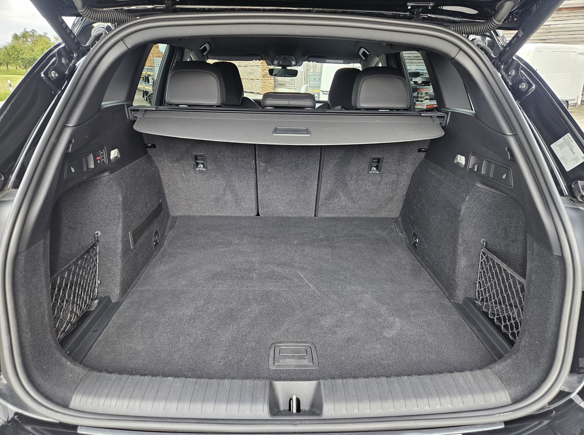 AUDI Q6 e-tron quattro S-Line mit Anhängerkupplung-image-24