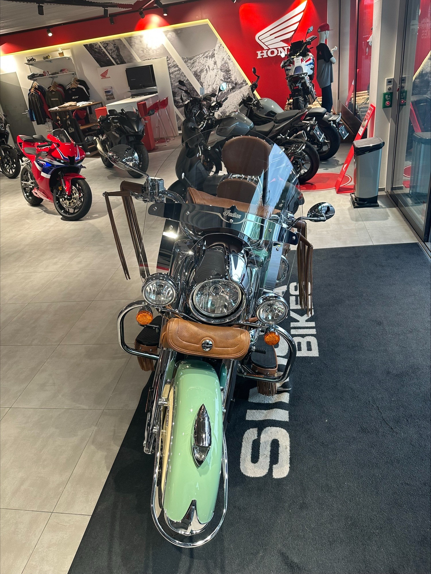 INDIAN Chief Vintage-image-2