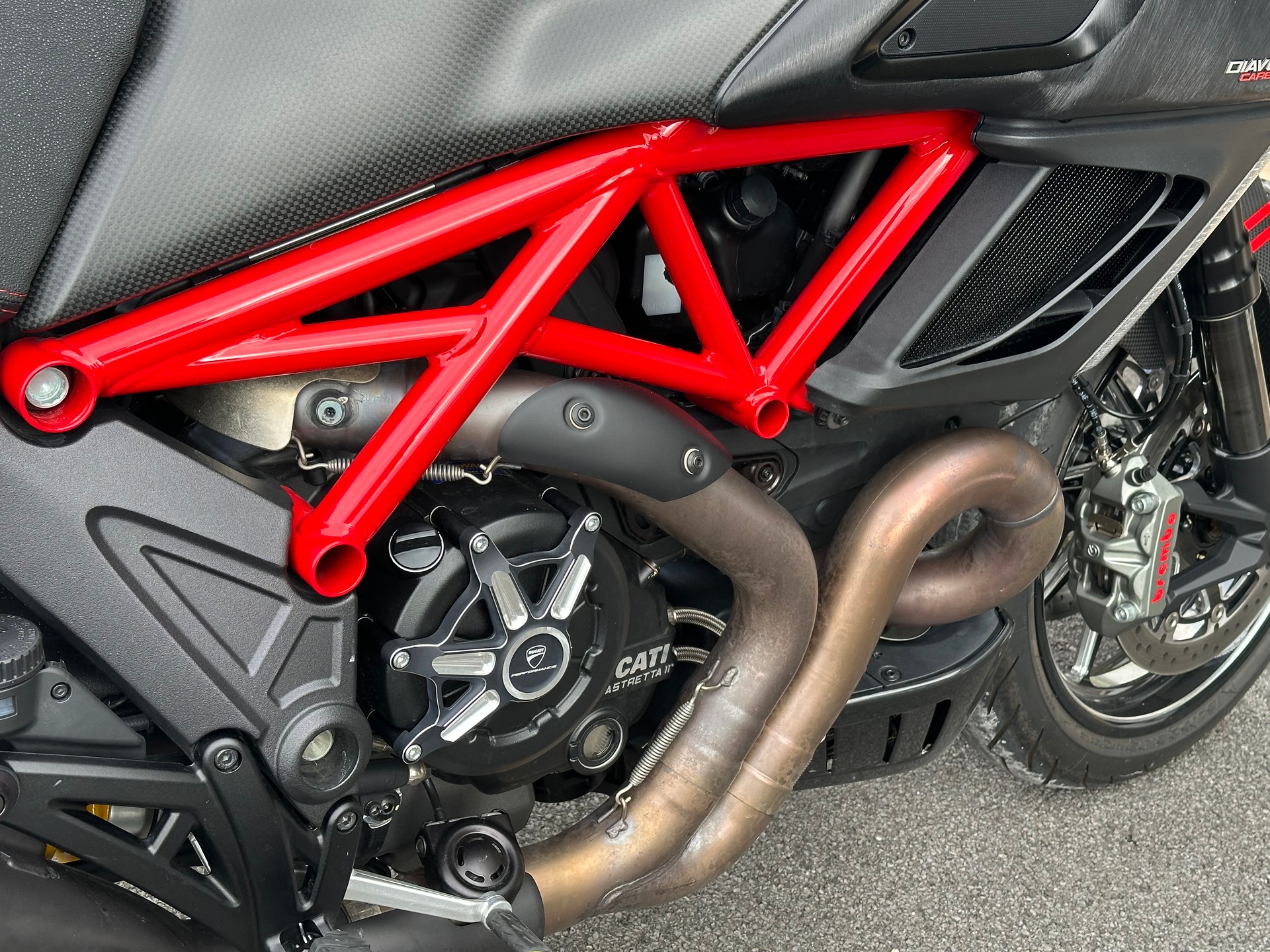 DUCATI Diavel 1200 Carbon-image-2