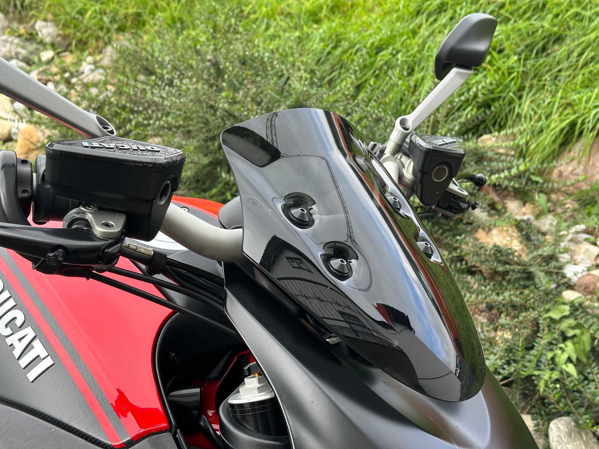 DUCATI Diavel 1200 Carbon-image-1