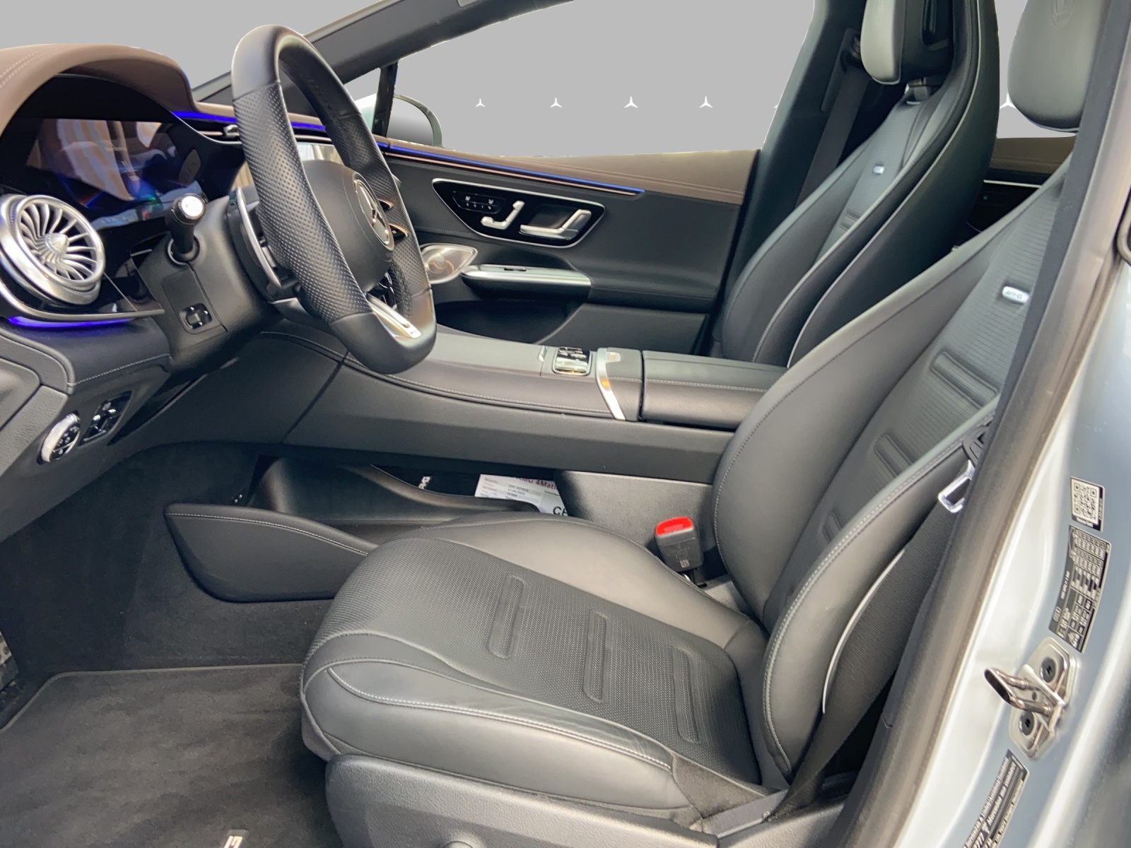 MERCEDES-BENZ EQE 43 4 Matic-image-8
