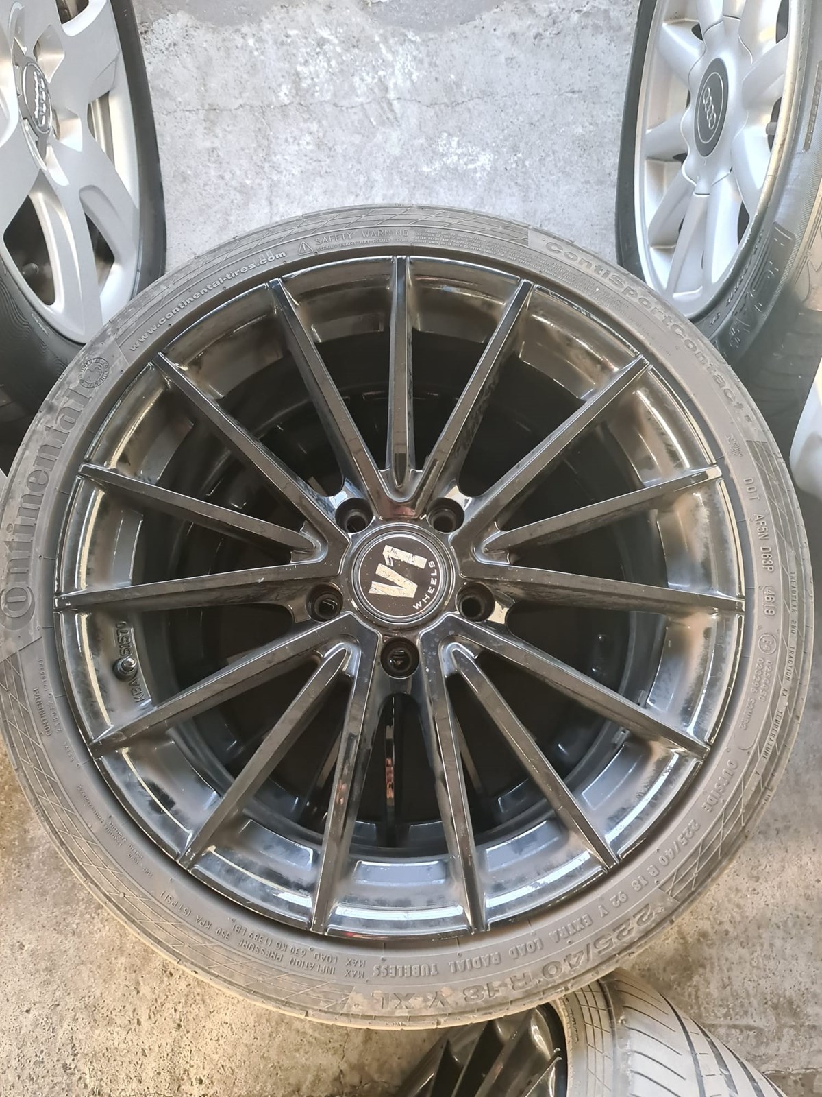 BMW M135i xDrive Steptronic-image-14