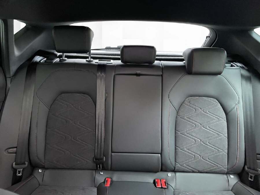 SEAT Leon 1.5 eTSI 150 Move FR DSG-image-10