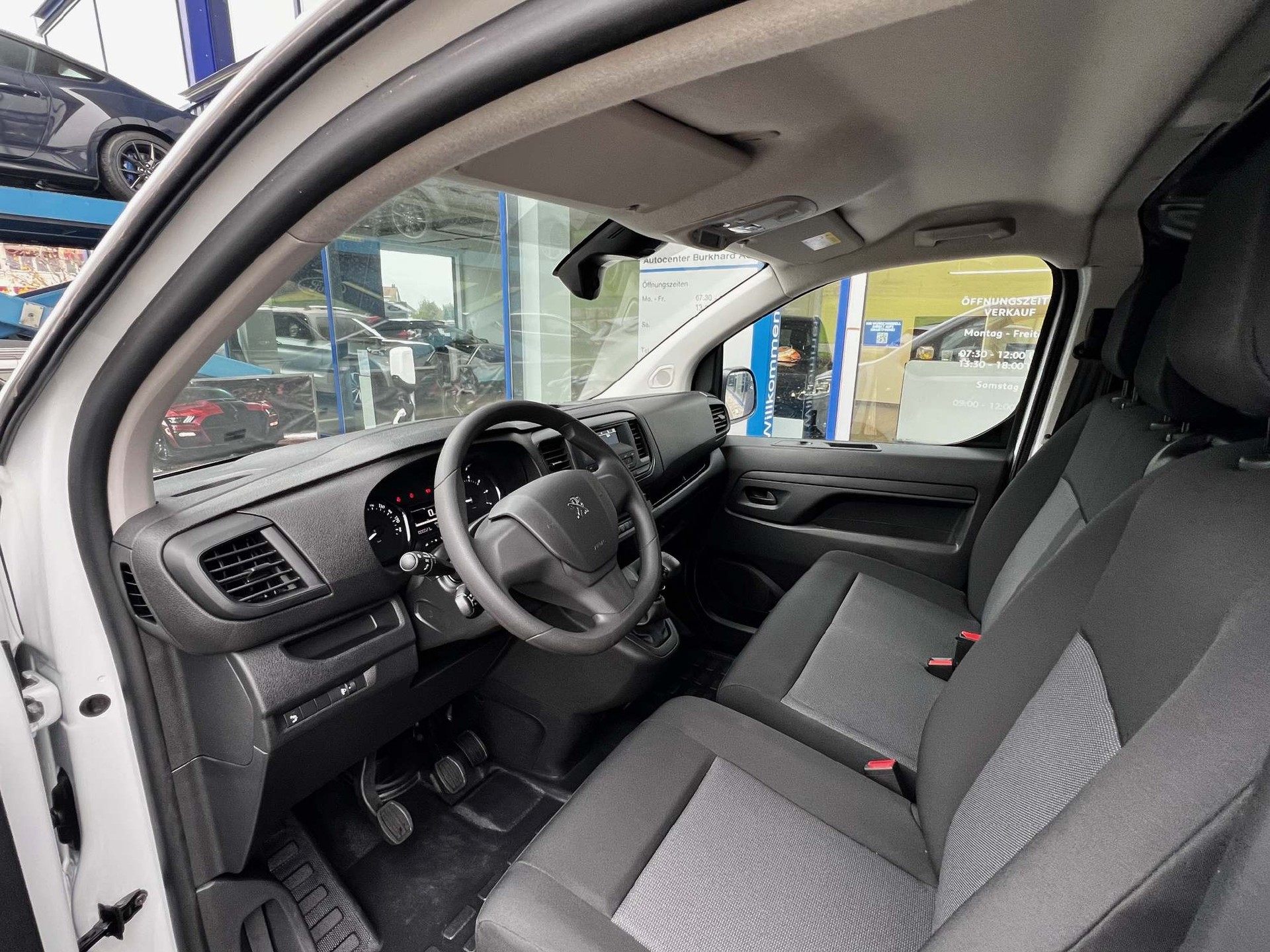 PEUGEOT Expert Kaw. Standard 1.5 BlueHDi 120 S/S-image-8