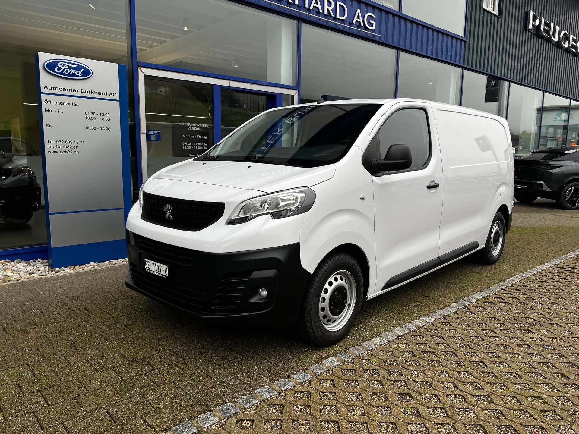 PEUGEOT Expert Kaw. Standard 1.5 BlueHDi 120 S/S-showroom-element-1