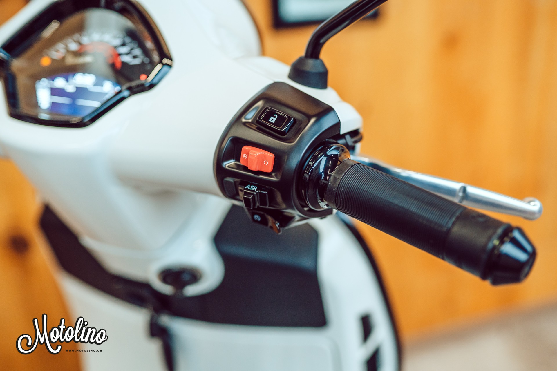 PIAGGIO Vespa GTS 310 Super Sport ABS-image-10