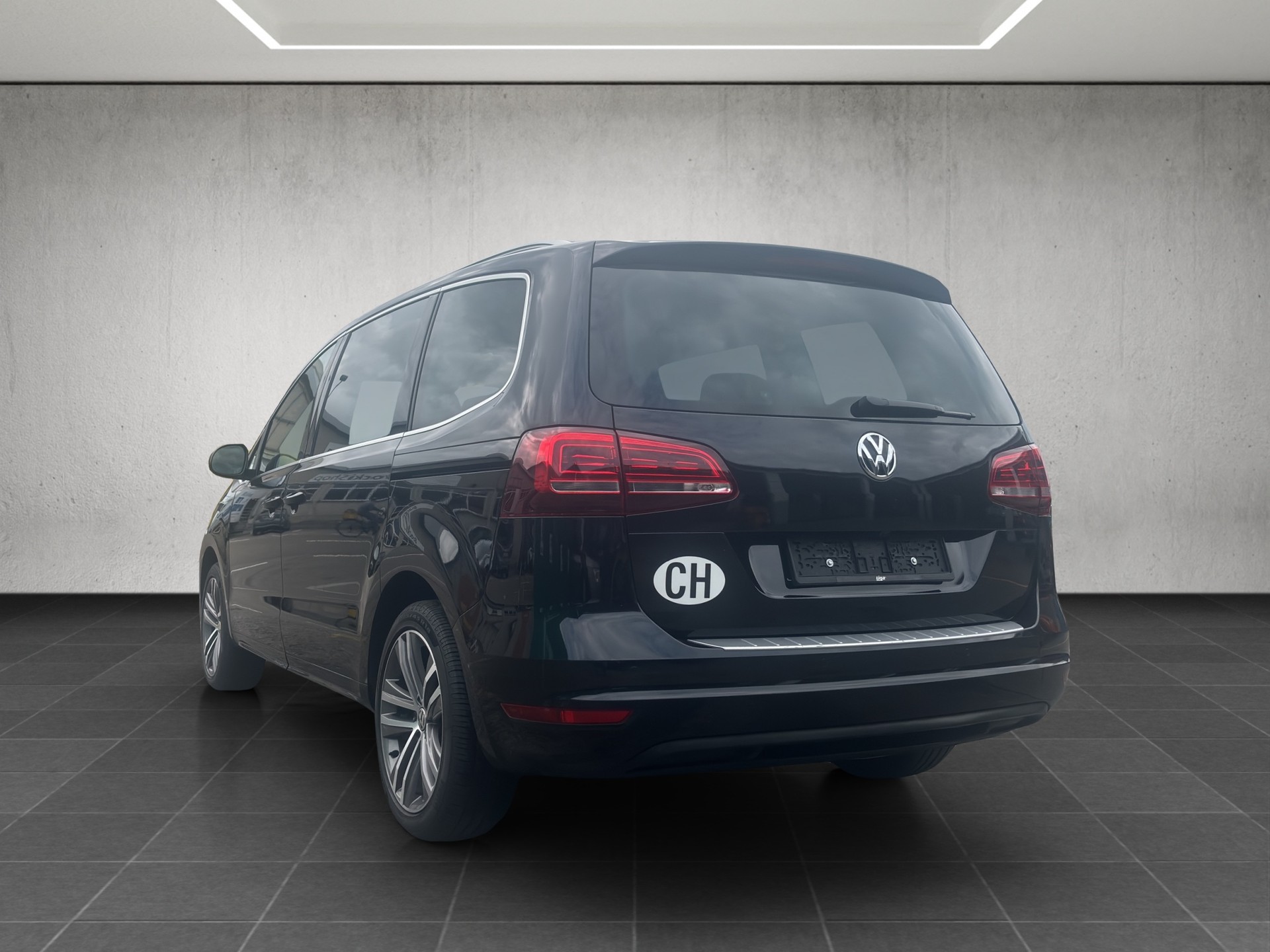 VW Sharan 2.0 TDI BMT Highline 4Motion DSG-image-2