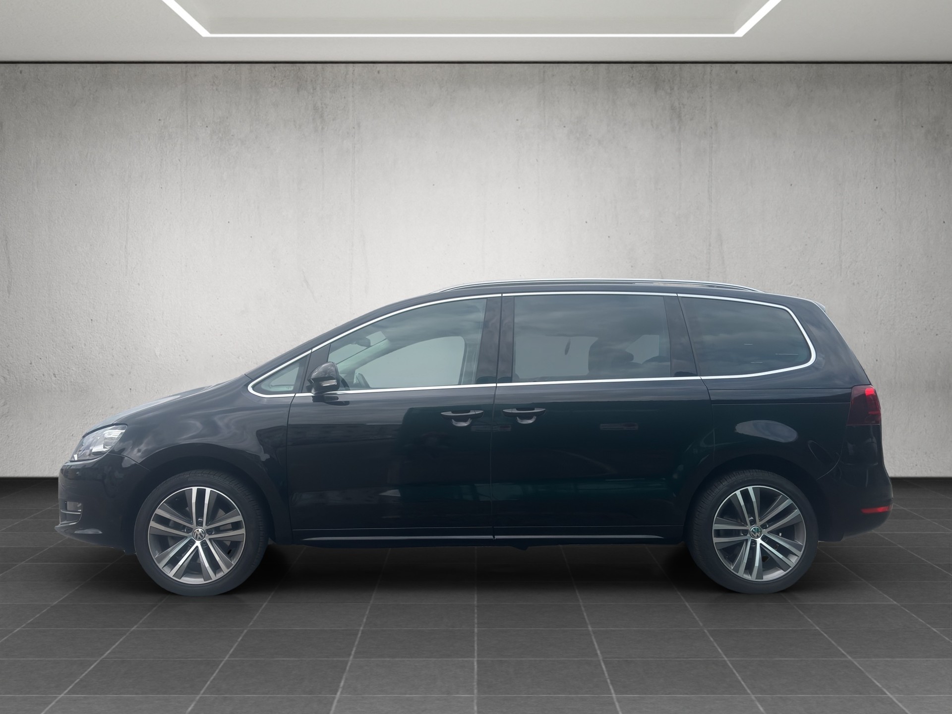 VW Sharan 2.0 TDI BMT Highline 4Motion DSG-image-1