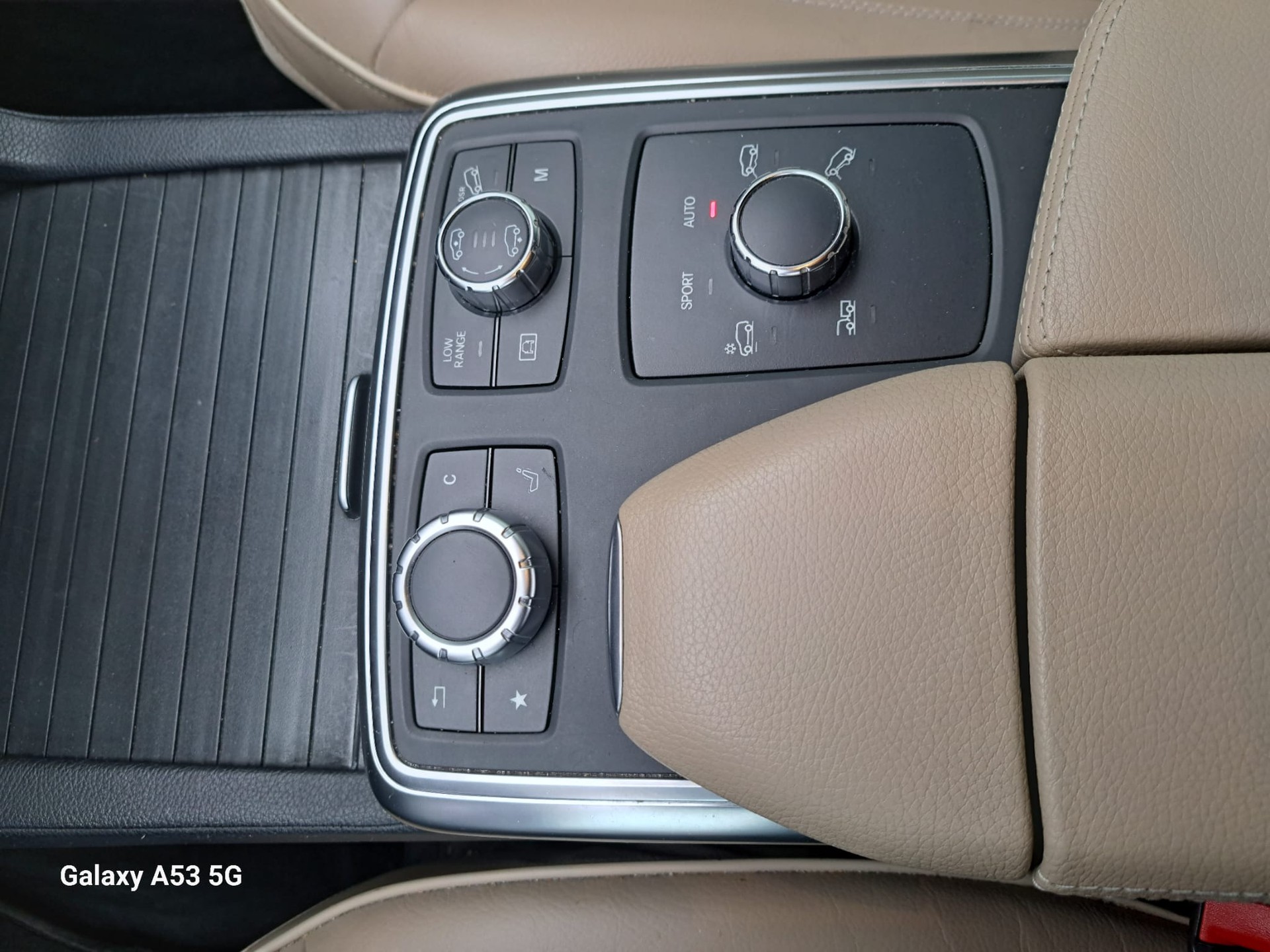 MERCEDES-BENZ ML 350 BlueTEC 4Matic 7G-Tronic-image-15