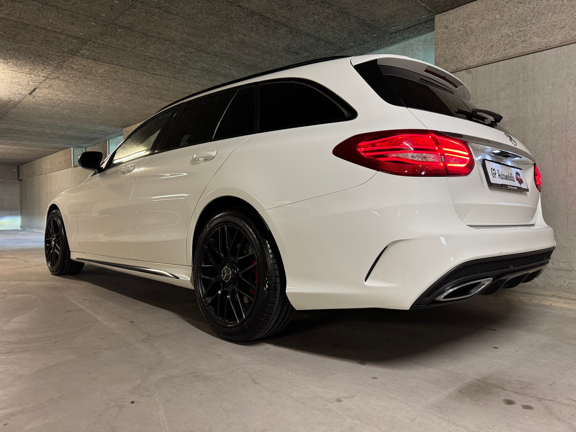 MERCEDES-BENZ C 250 BlueTEC AMG Line 4Matic 7G-Tronic-image-12