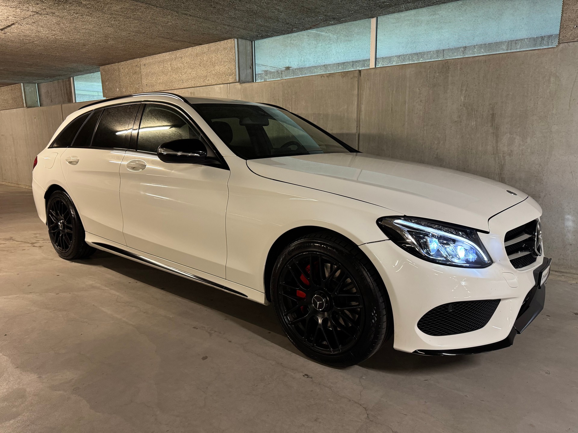 MERCEDES-BENZ C 250 BlueTEC AMG Line 4Matic 7G-Tronic-image-11