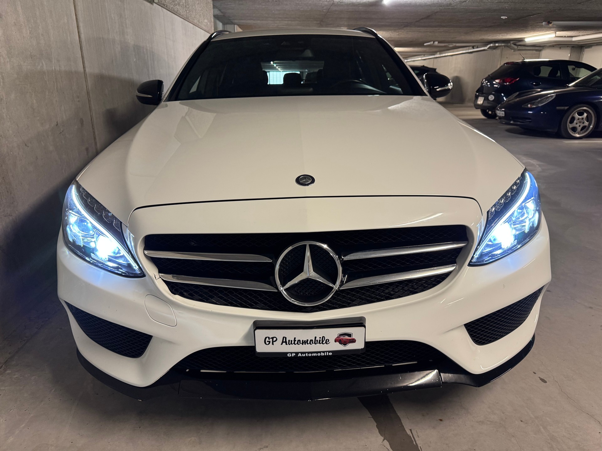 MERCEDES-BENZ C 250 BlueTEC AMG Line 4Matic 7G-Tronic-image-9