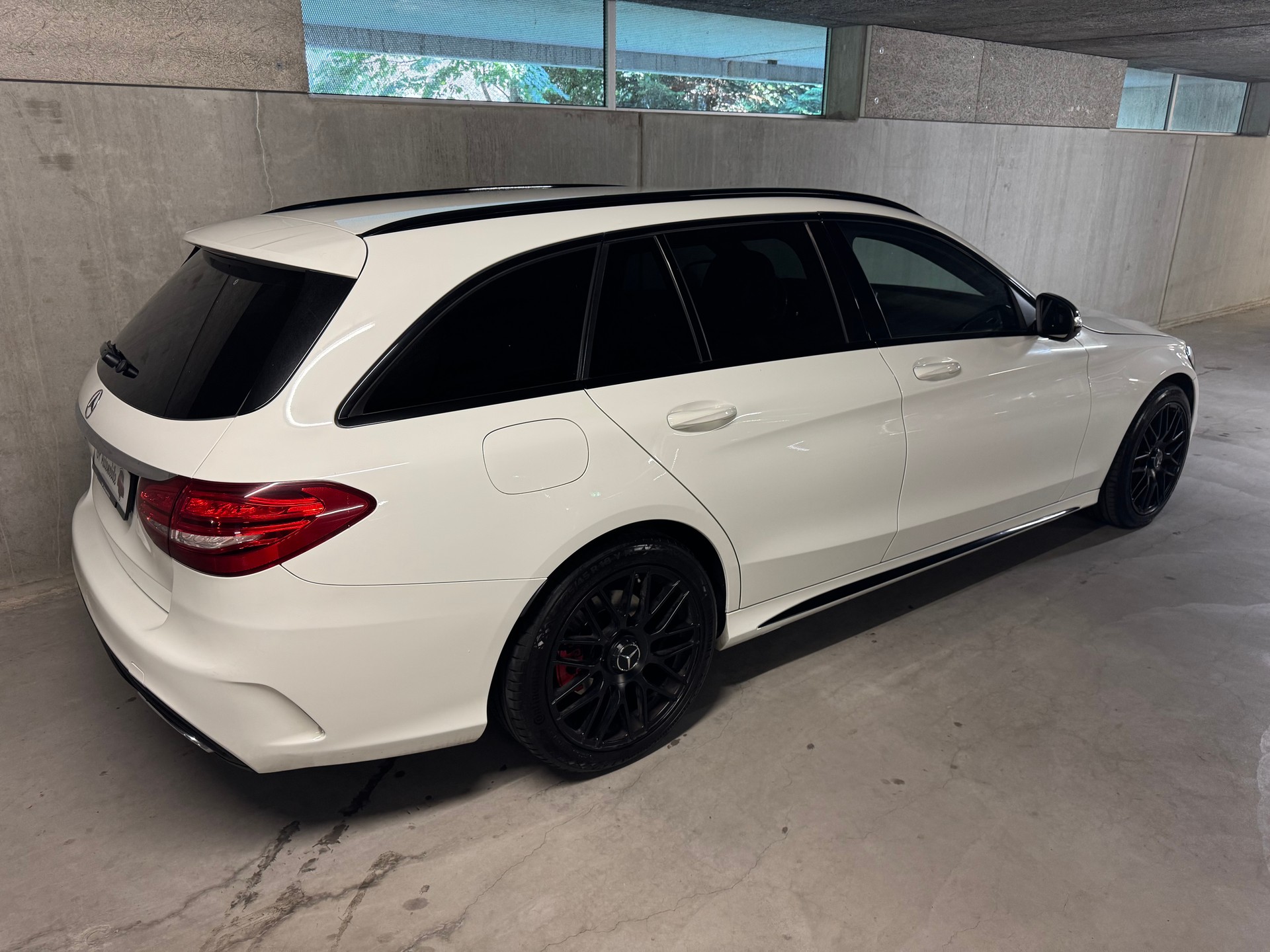 MERCEDES-BENZ C 250 BlueTEC AMG Line 4Matic 7G-Tronic-image-5