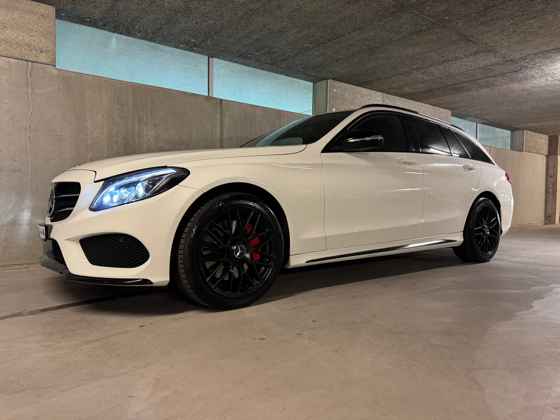 MERCEDES-BENZ C 250 BlueTEC AMG Line 4Matic 7G-Tronic-image-8