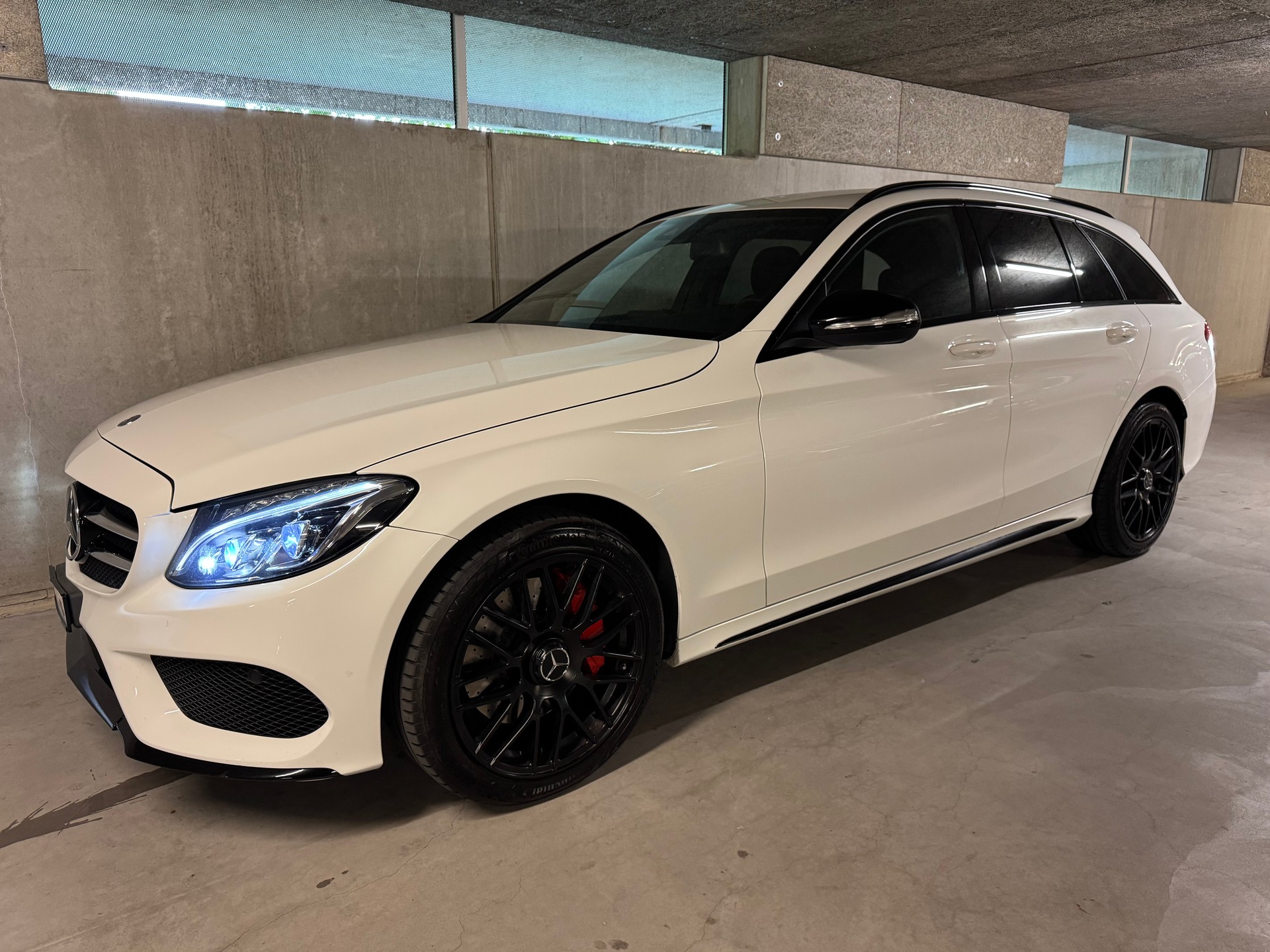 MERCEDES-BENZ C 250 BlueTEC AMG Line 4Matic 7G-Tronic-image-6