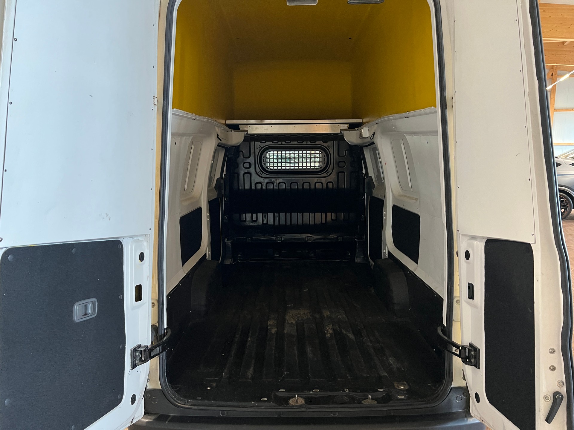 NISSAN e-NV200 Pro (incl. battery)-image-14