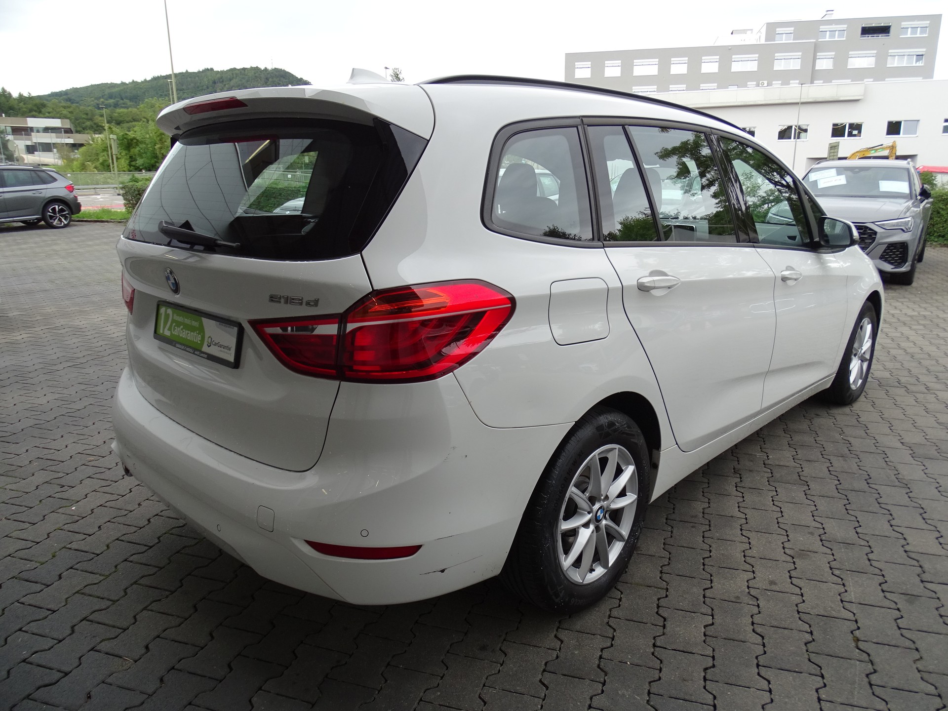 BMW 216d Gran Tourer DKG-image-7