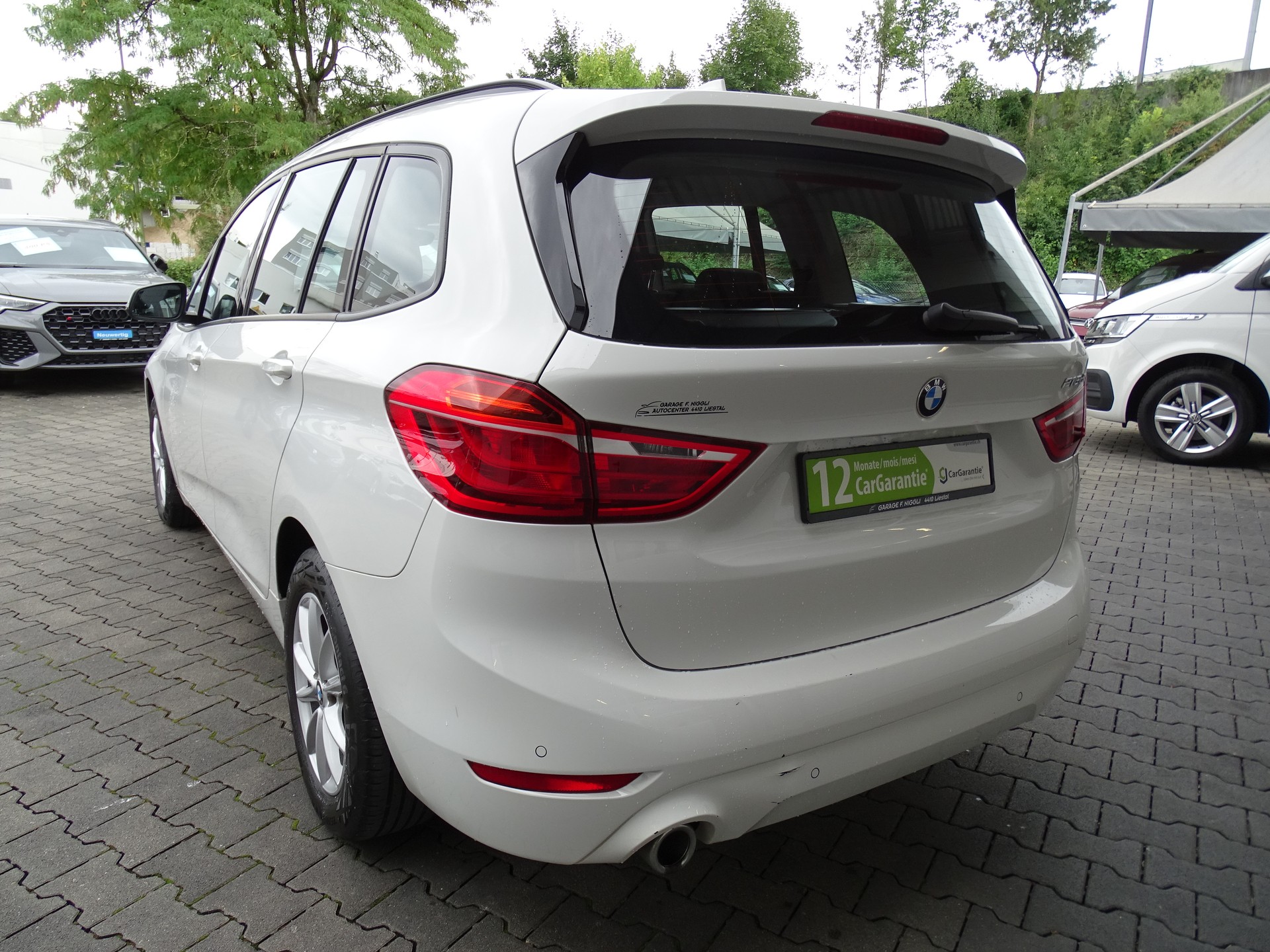 BMW 216d Gran Tourer DKG-image-10