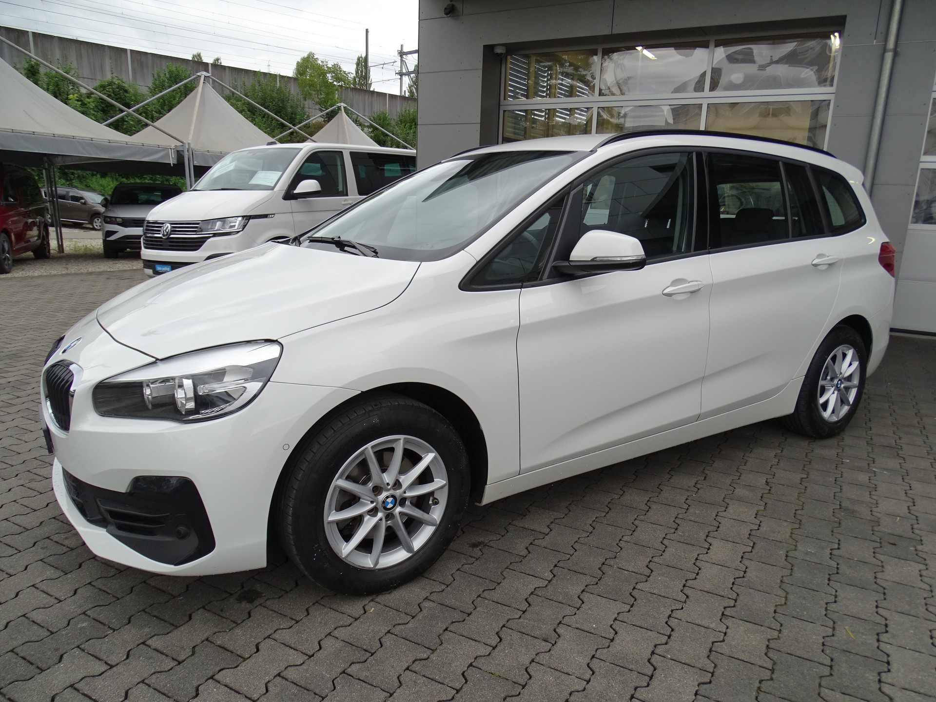 BMW 216d Gran Tourer DKG-image-16