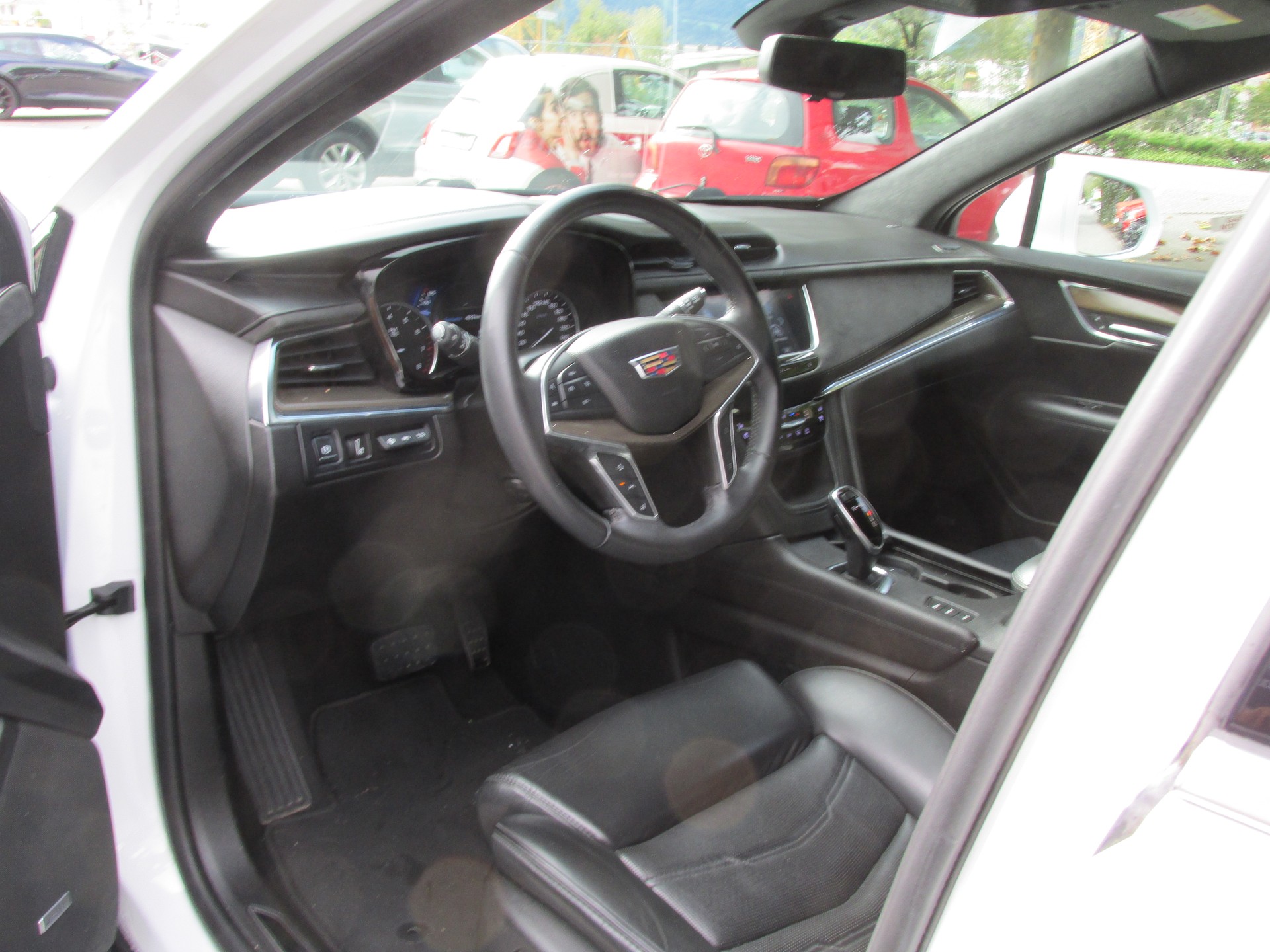 CADILLAC XT5 Crossover 3.6 Platinum Automatic-image-2