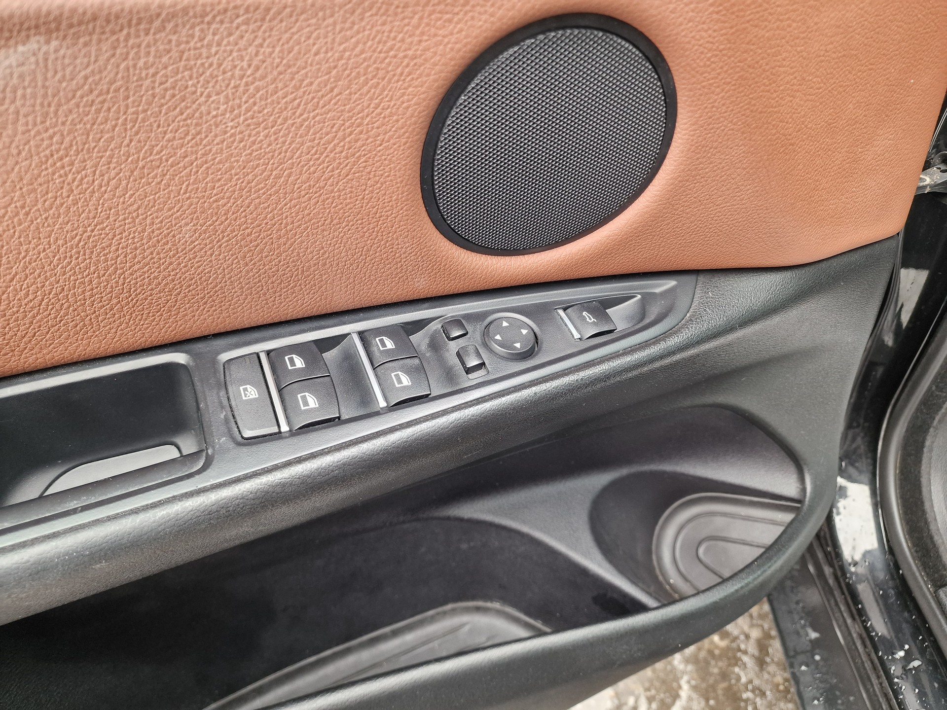 BMW X5 xDrive 30d Steptronic 12Mt Gara Anhängkupp MFK Neu 8x Alu-image-25
