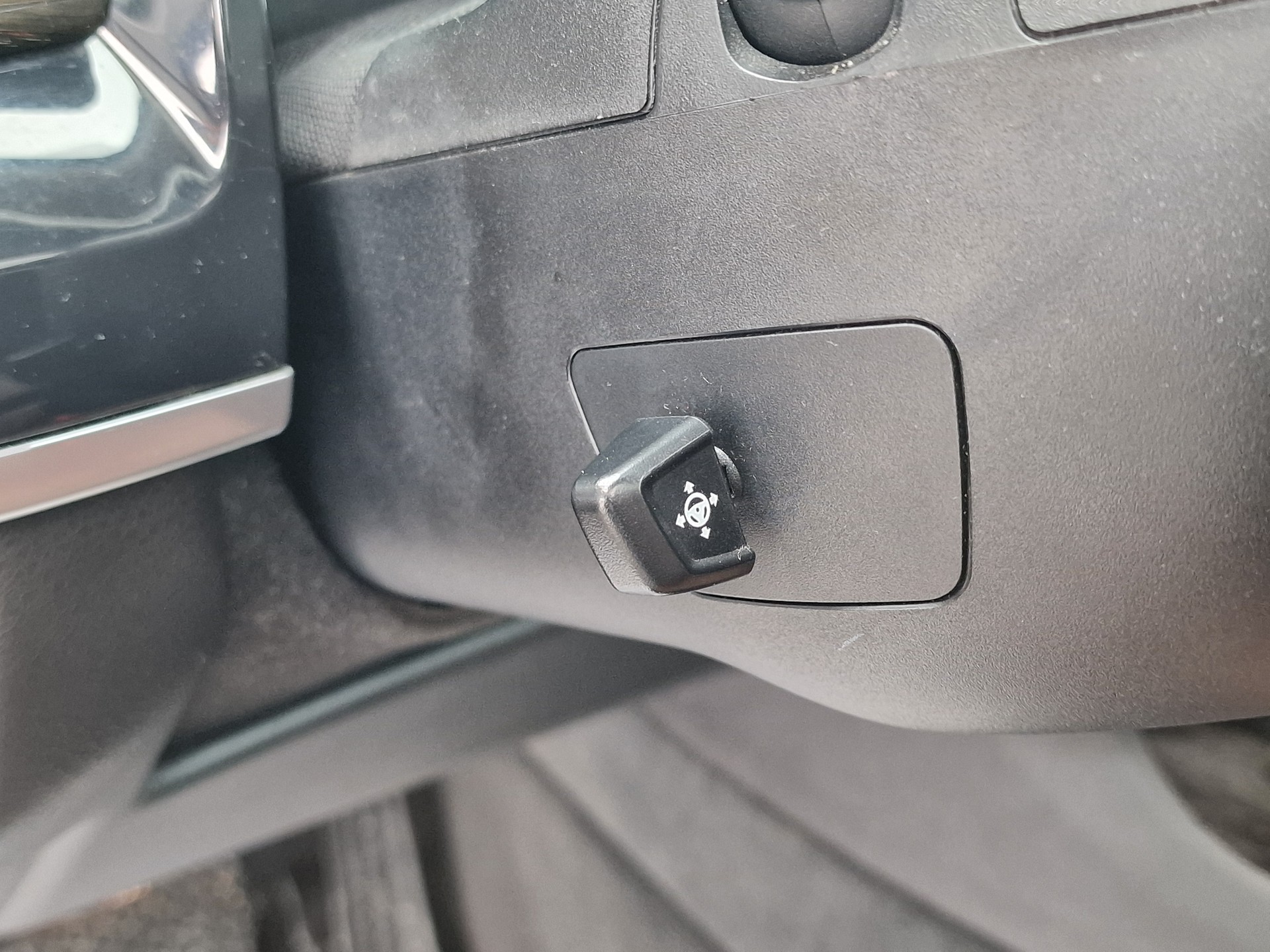 BMW X5 xDrive 30d Steptronic 12Mt Gara Anhängkupp MFK Neu 8x Alu-image-17