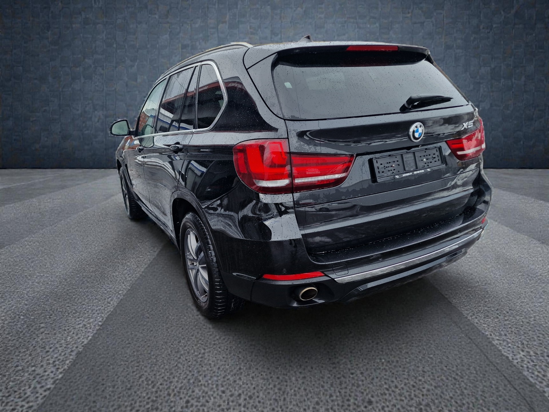 BMW X5 xDrive 30d Steptronic 12Mt Gara Anhängkupp MFK Neu 8x Alu-image-8