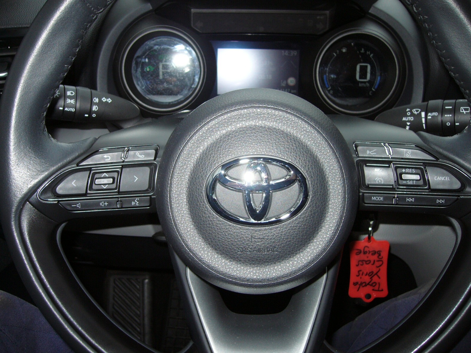 TOYOTA Yaris Cross 1.5 Comfort e-CVT AWDi Voll-Hybrid 4x4-image-7