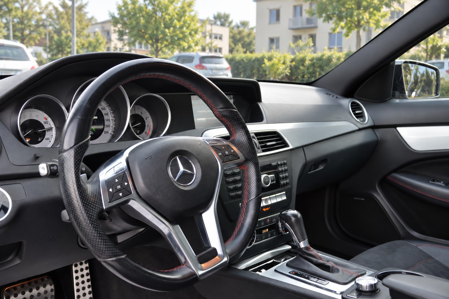 MERCEDES-BENZ C 250 Coupé Sport 7G-Tronic-image-6